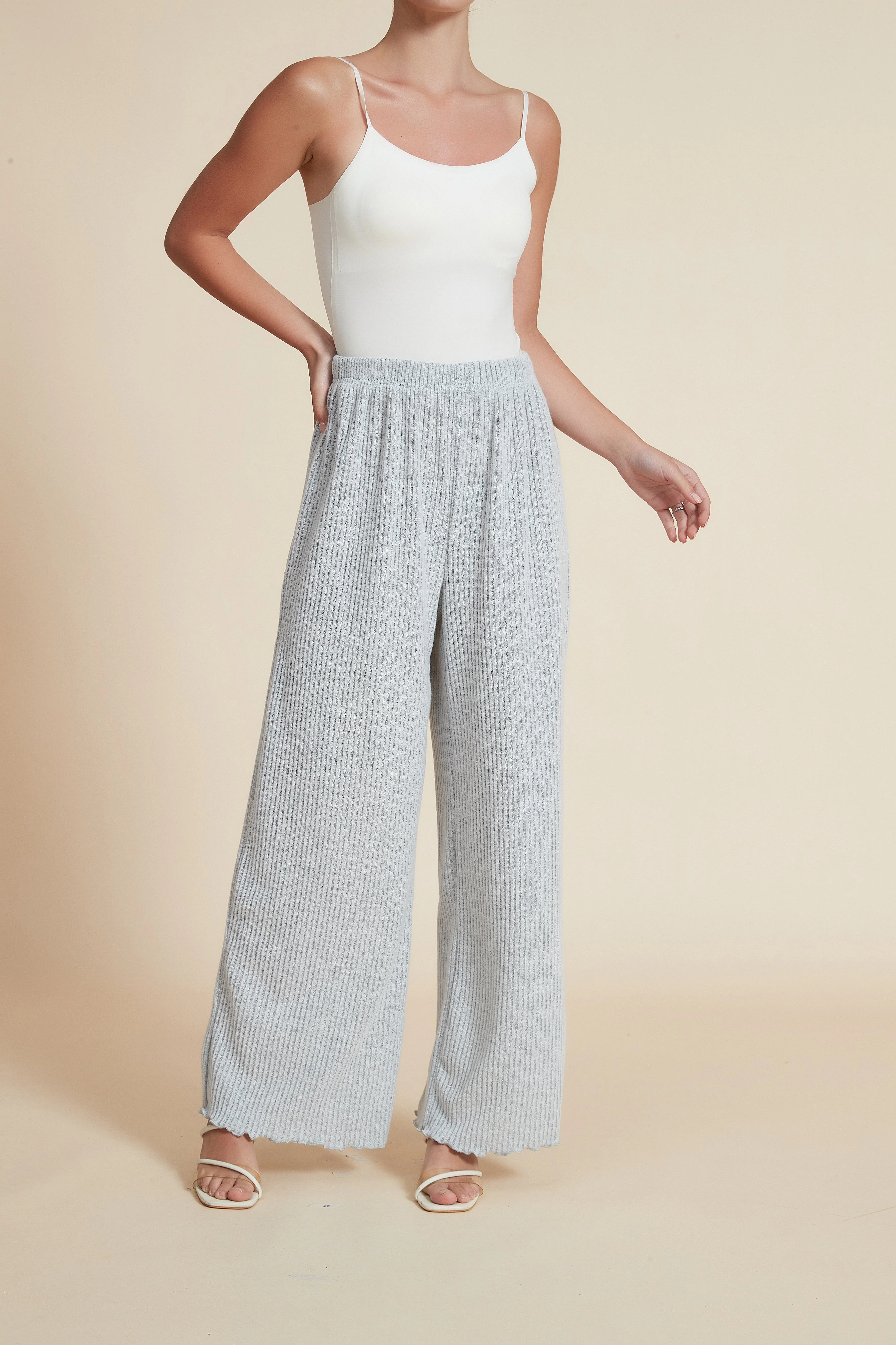 Plain Wide-Leg Trousers - Image 19
