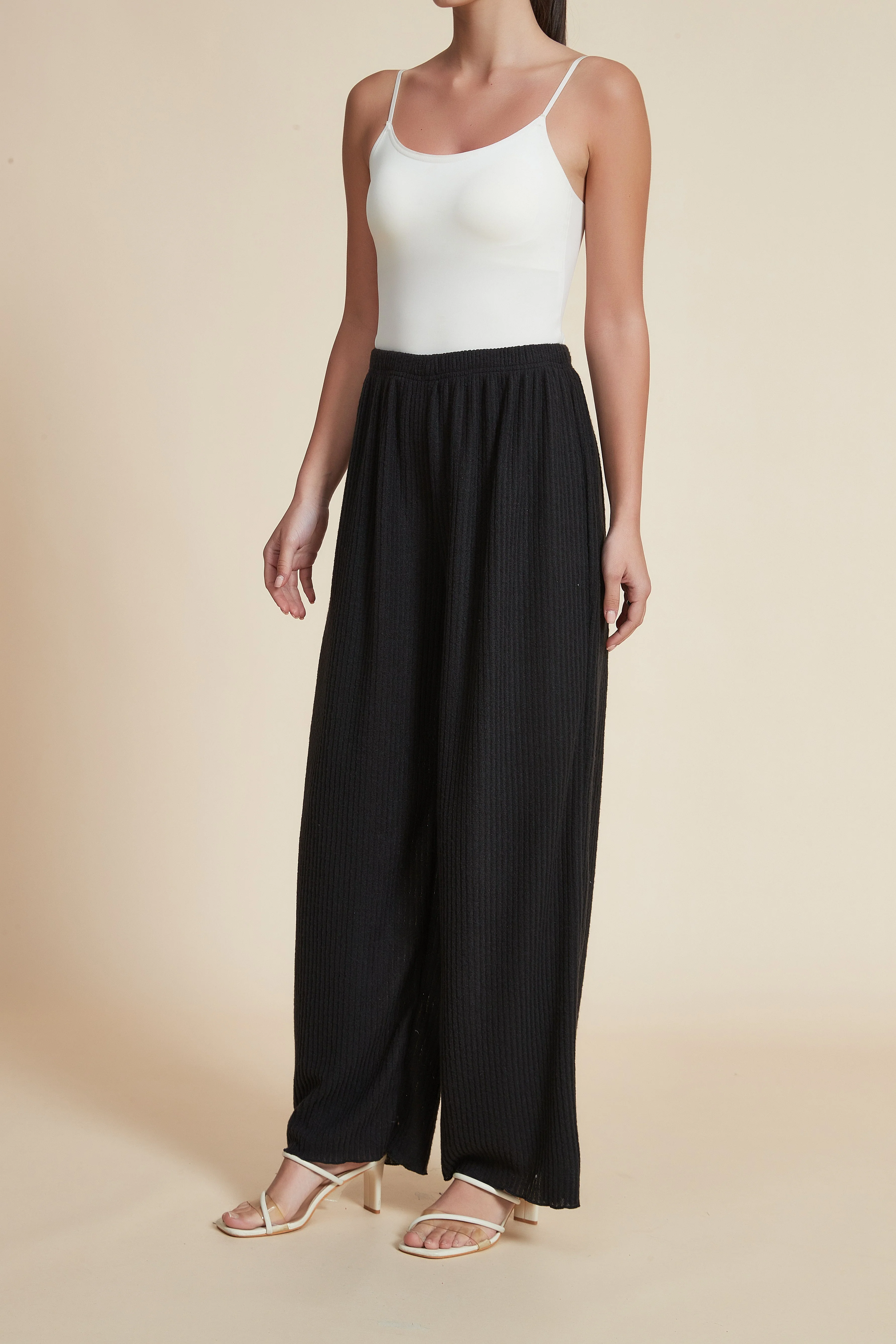 Plain Wide-Leg Trousers - Image 9