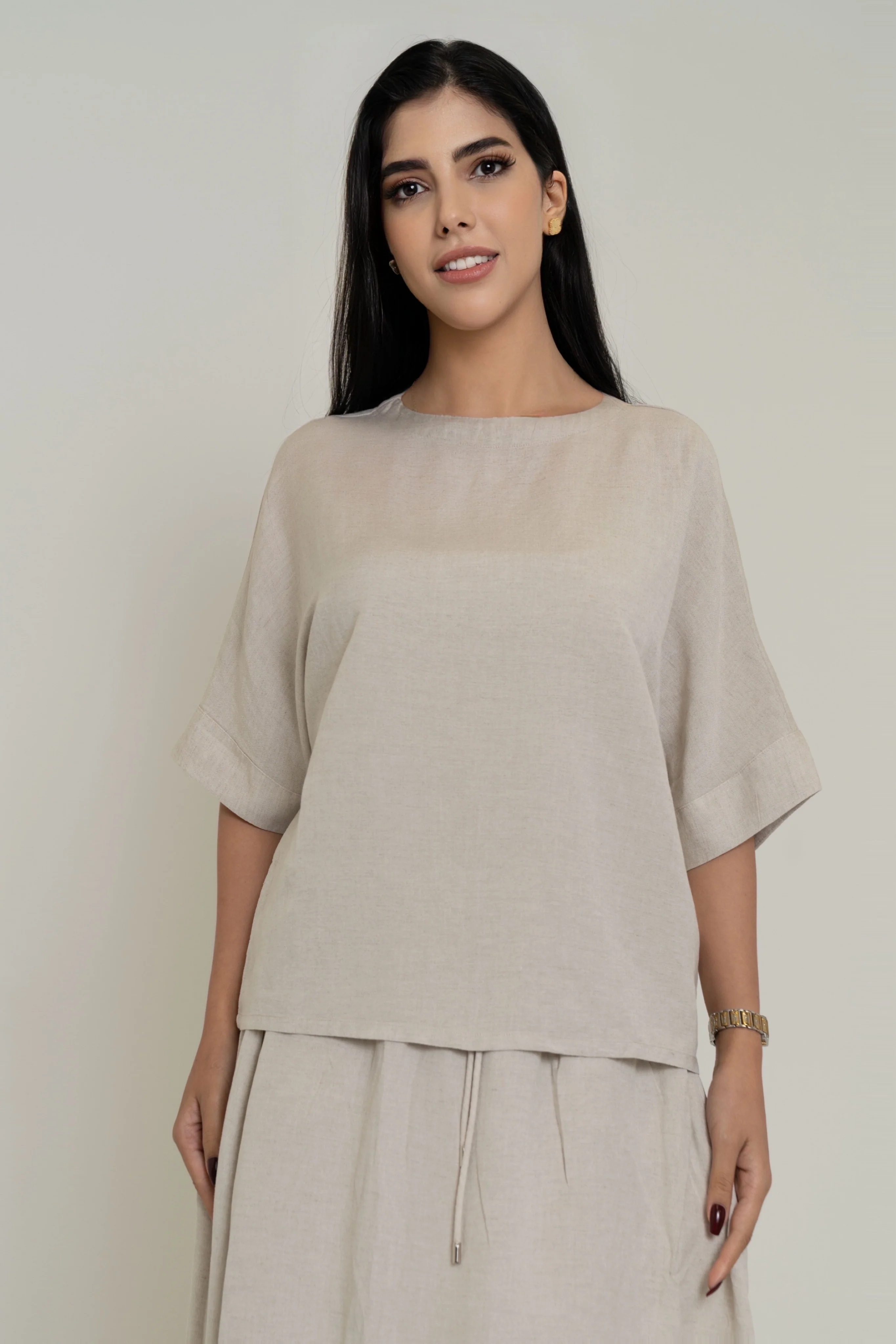 Plain Women's Blouse with Half Sleeves and Round Neckline - Image 4