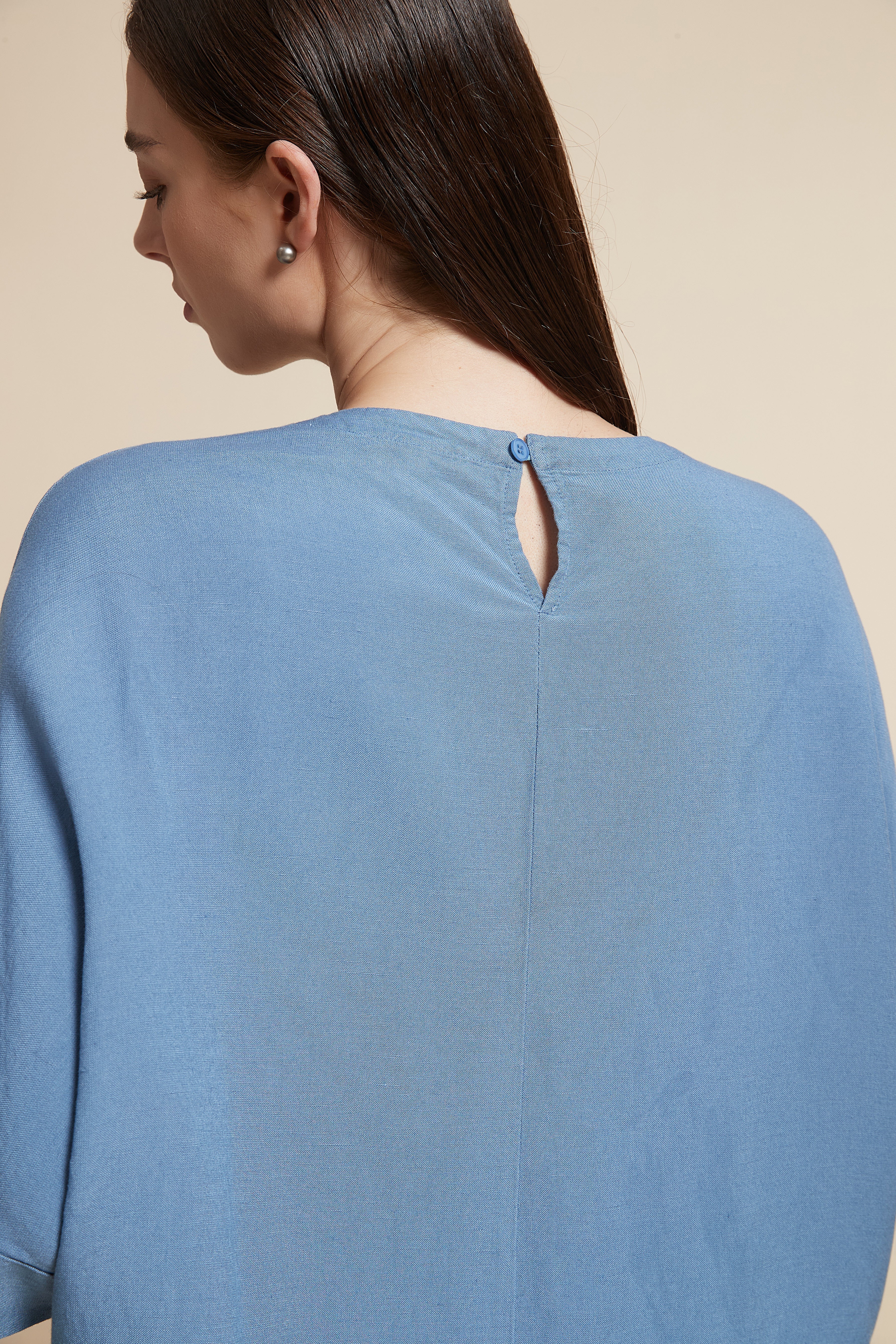 Plain Women's Blouse with Half Sleeves and Round Neckline - Image 8