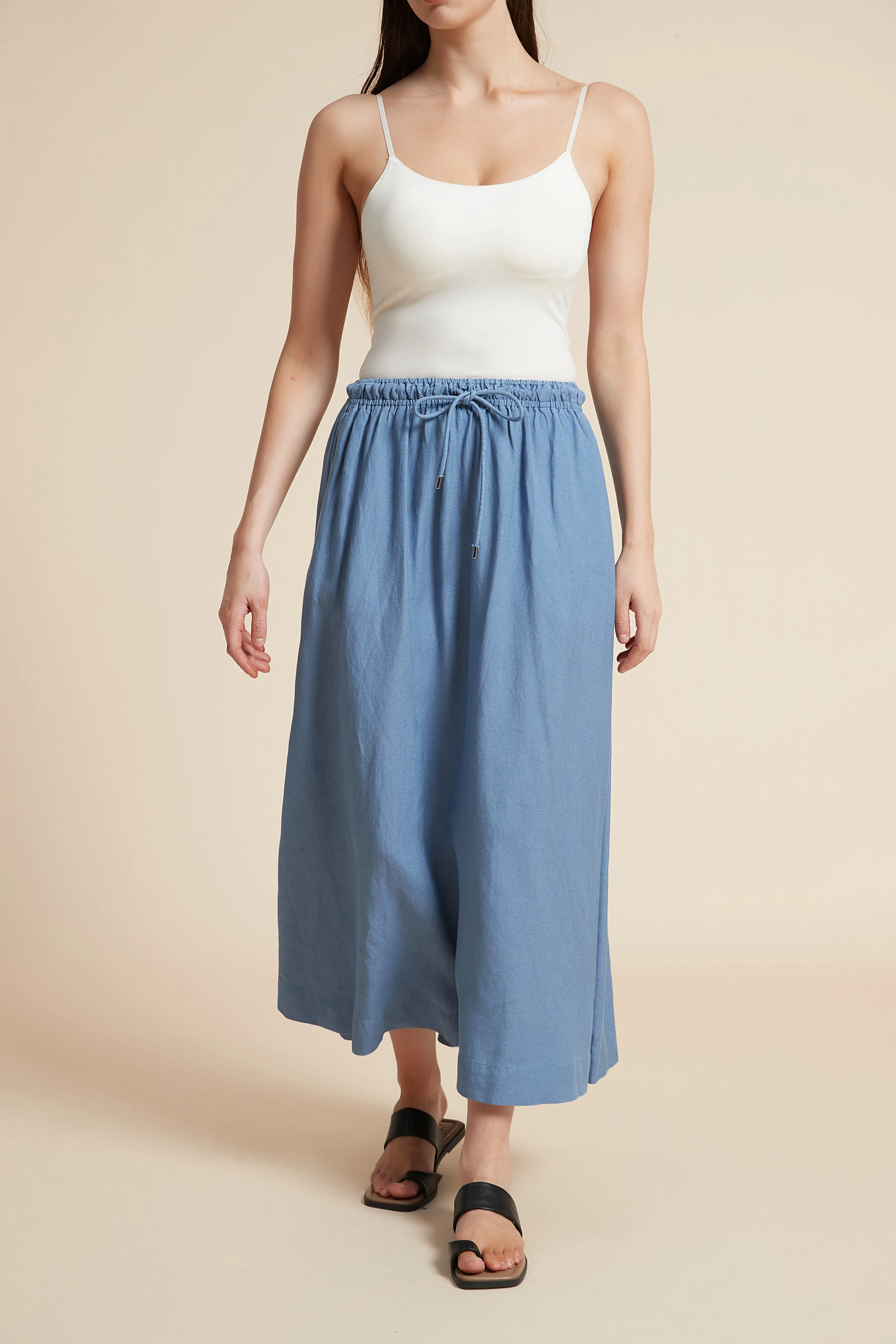 Plain Midi Skirt with Flared Cut and Waist Tie - Image 9