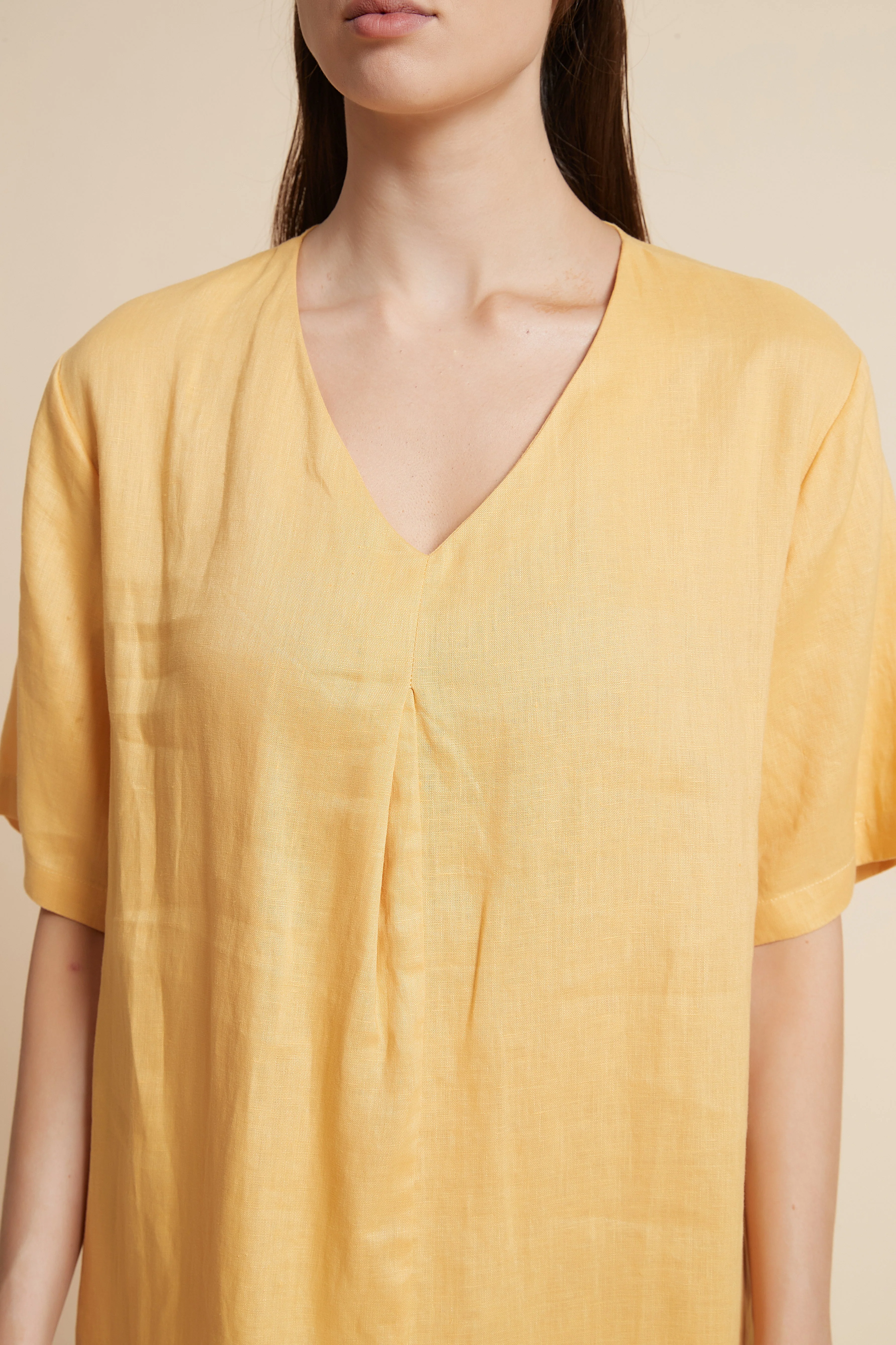 Plain Midi Dress with Half Sleeves and V-Neckline - Image 13