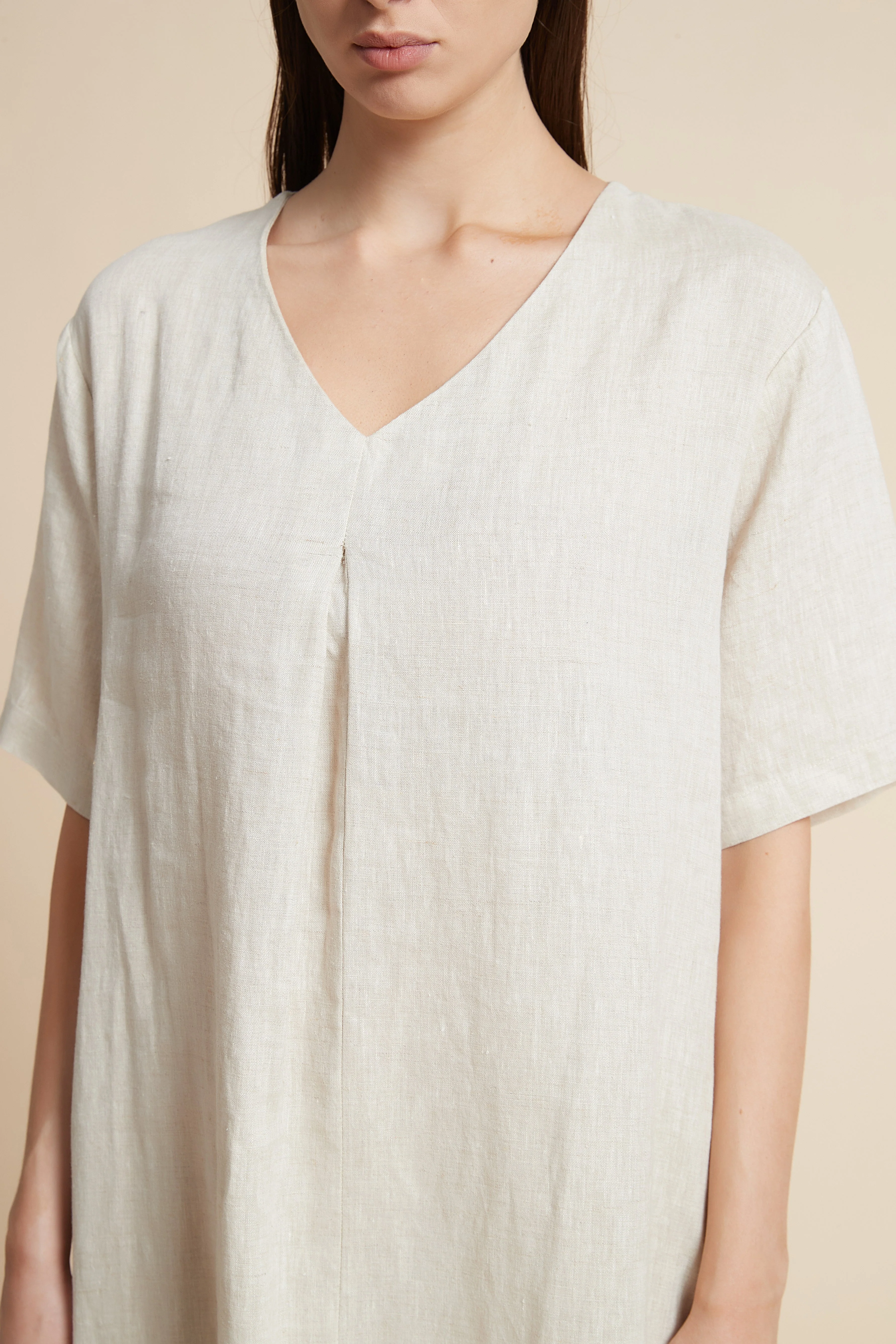 Plain Midi Dress with Half Sleeves and V-Neckline - Image 4