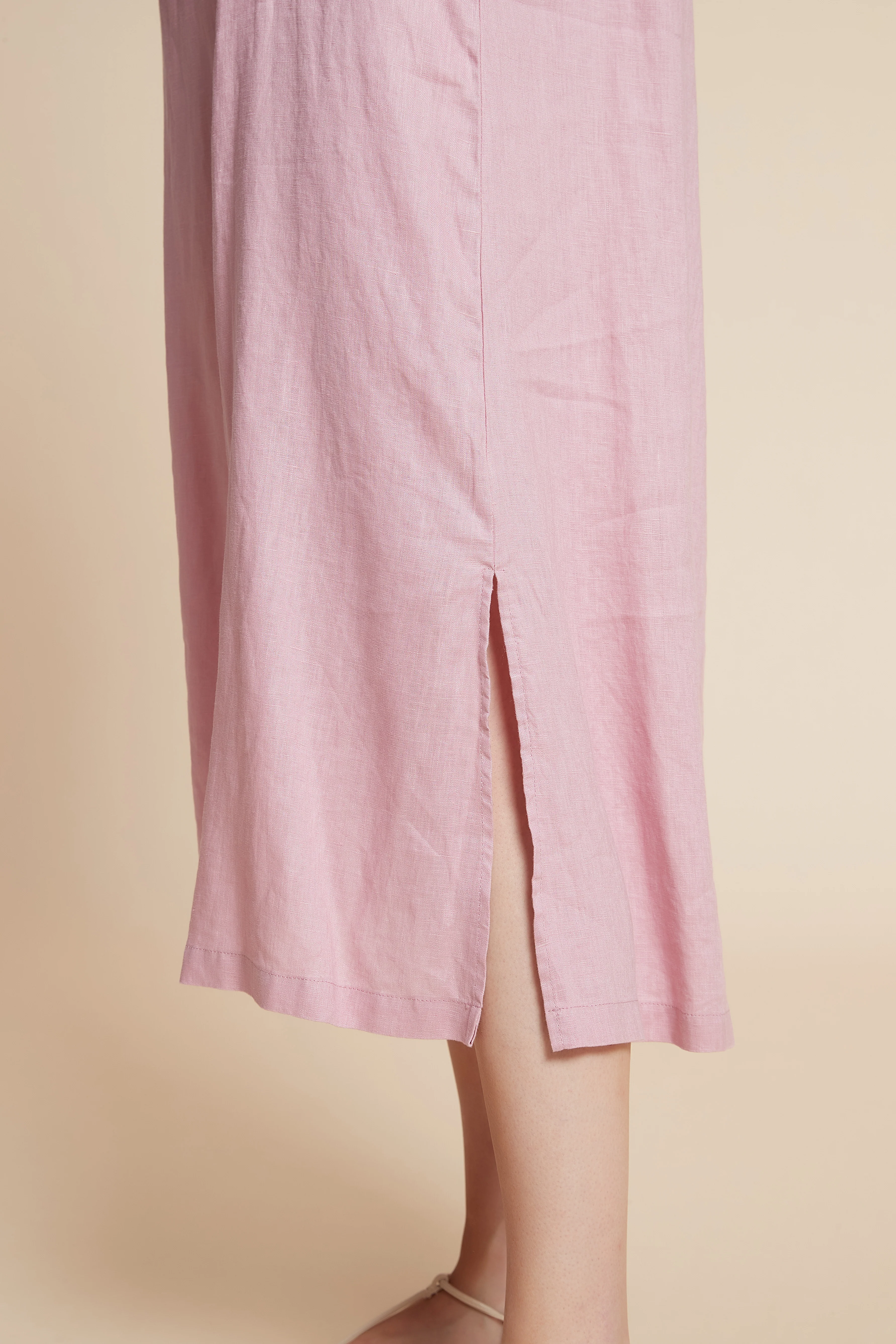 Plain Midi Dress with V-Neckline - Image 13