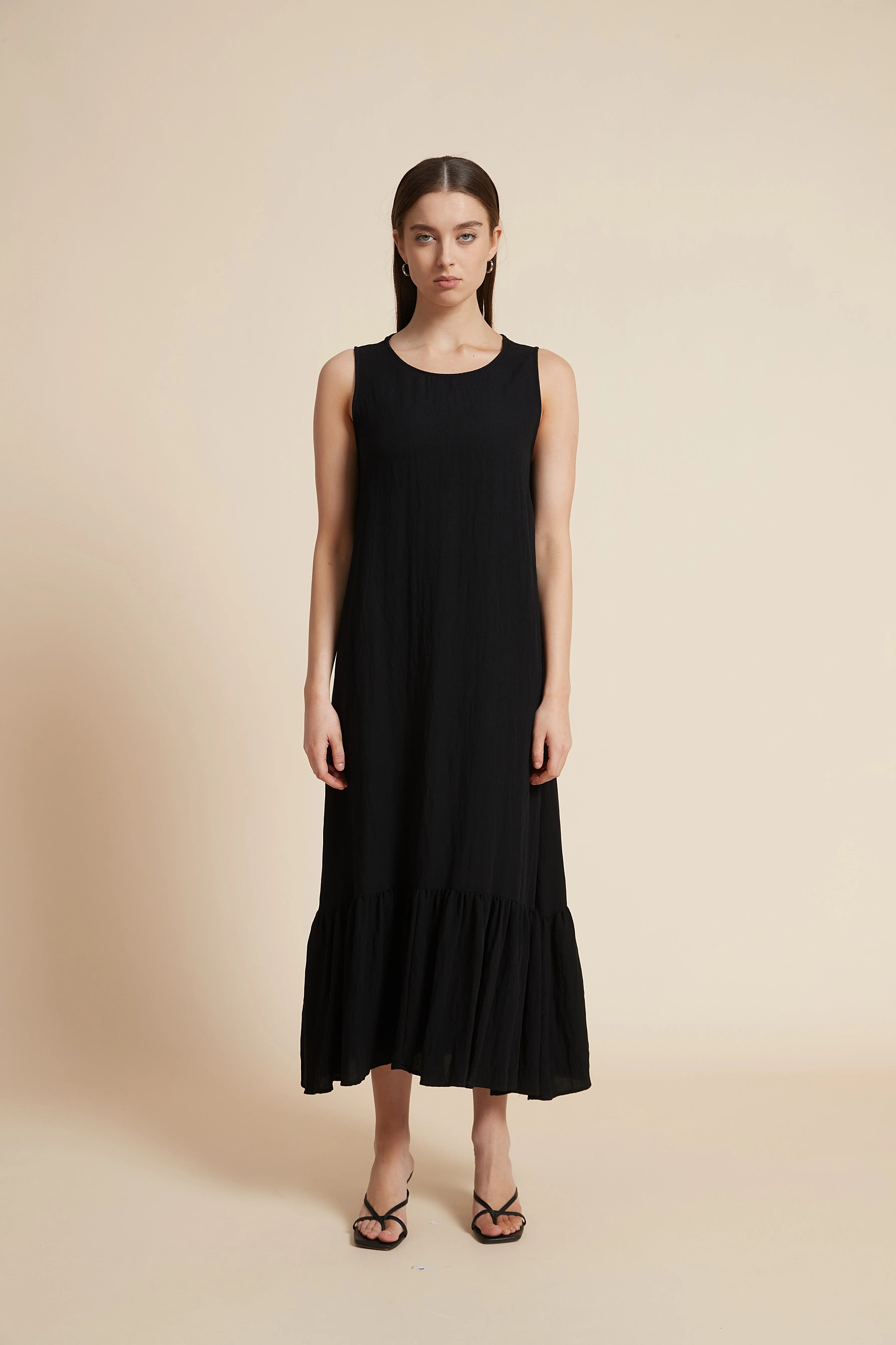 Sleeveless Plain Midi Dress with Ruffled Hem - Image 10