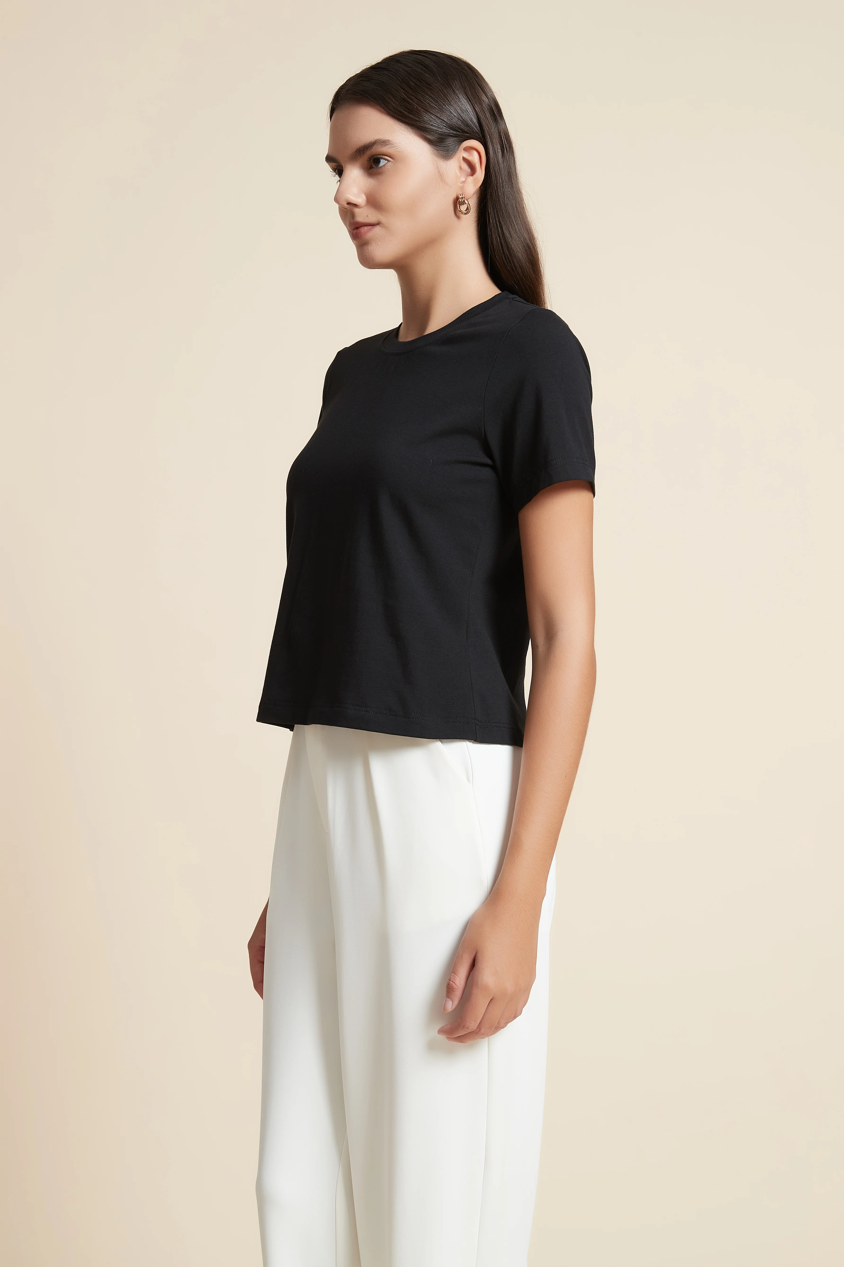 Short Sleeve Crew Neck T-Shirt - Image 9