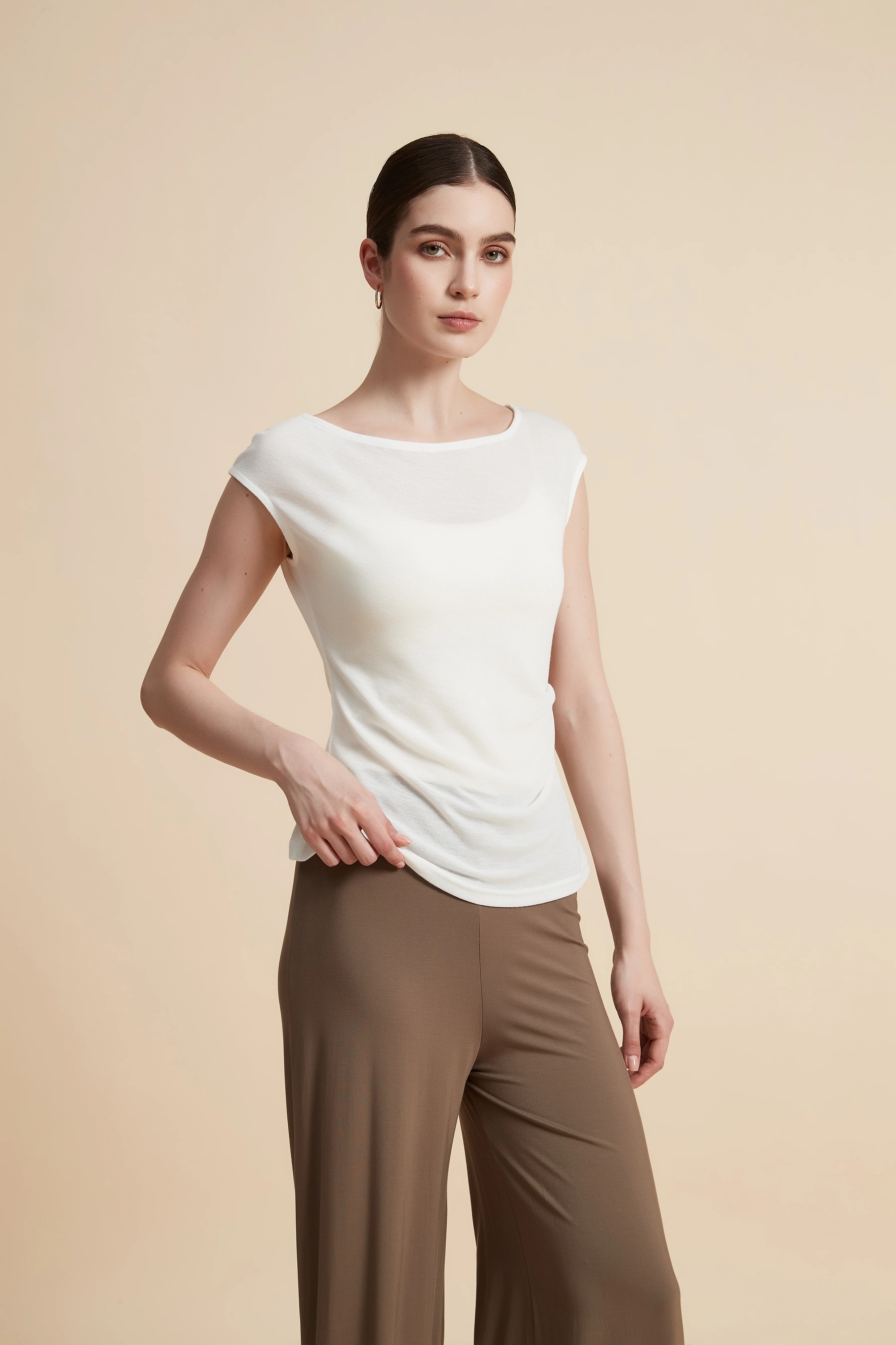 Sleeveless Top with Round Neck - Image 11