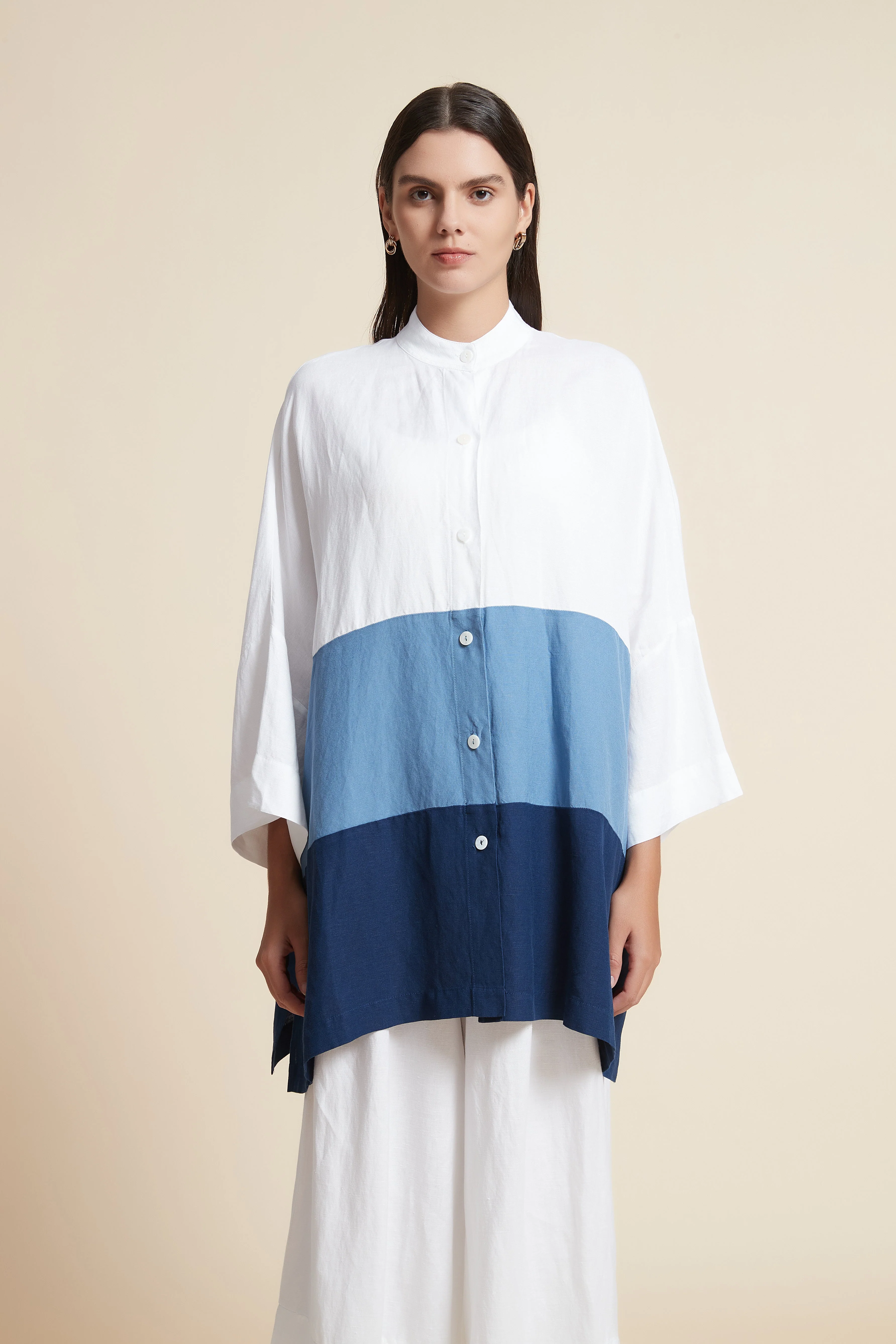 Hip-Length Long Sleeve Top with Round Neck