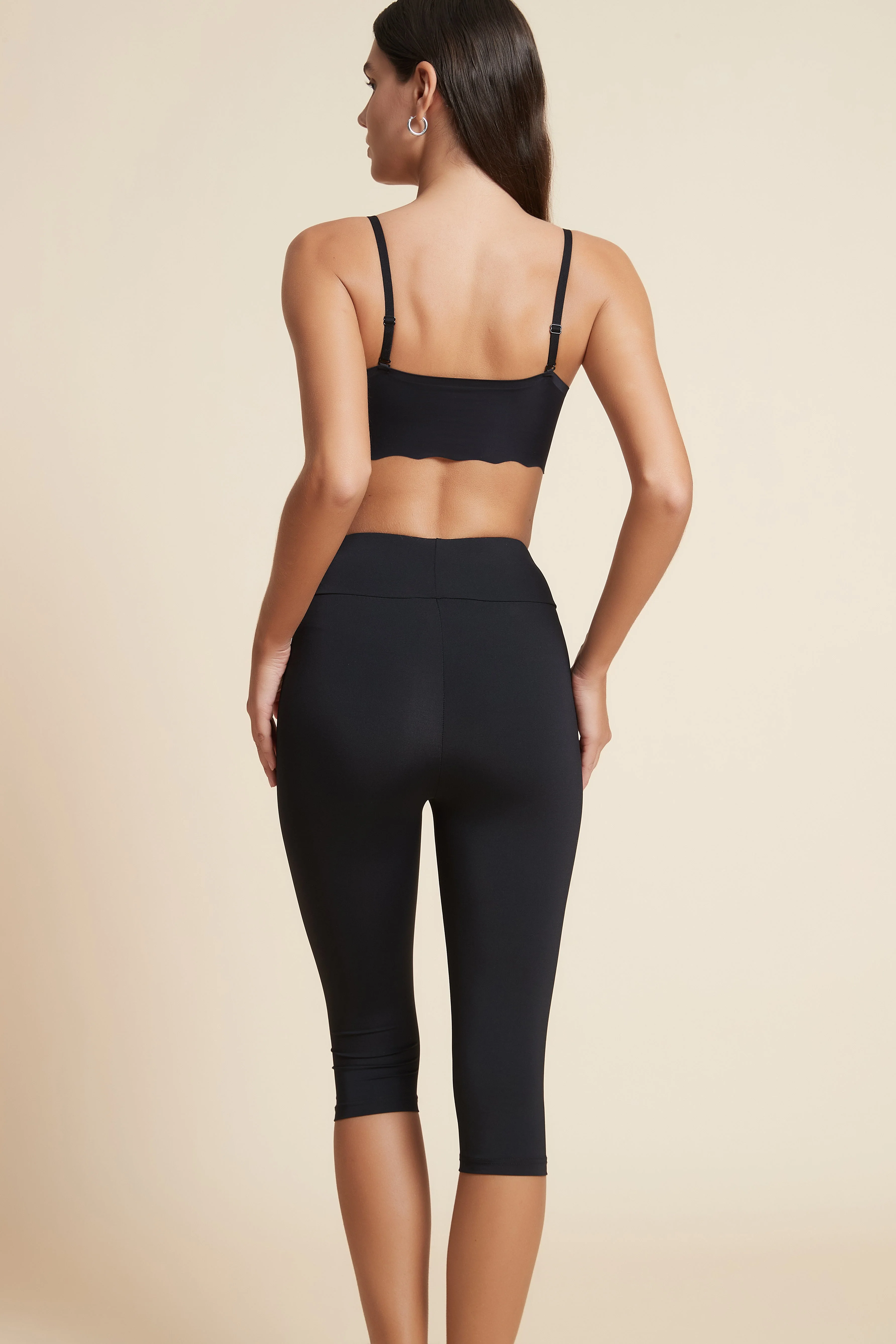 Soft Bra and 3/4 Leggings Set - Image 6
