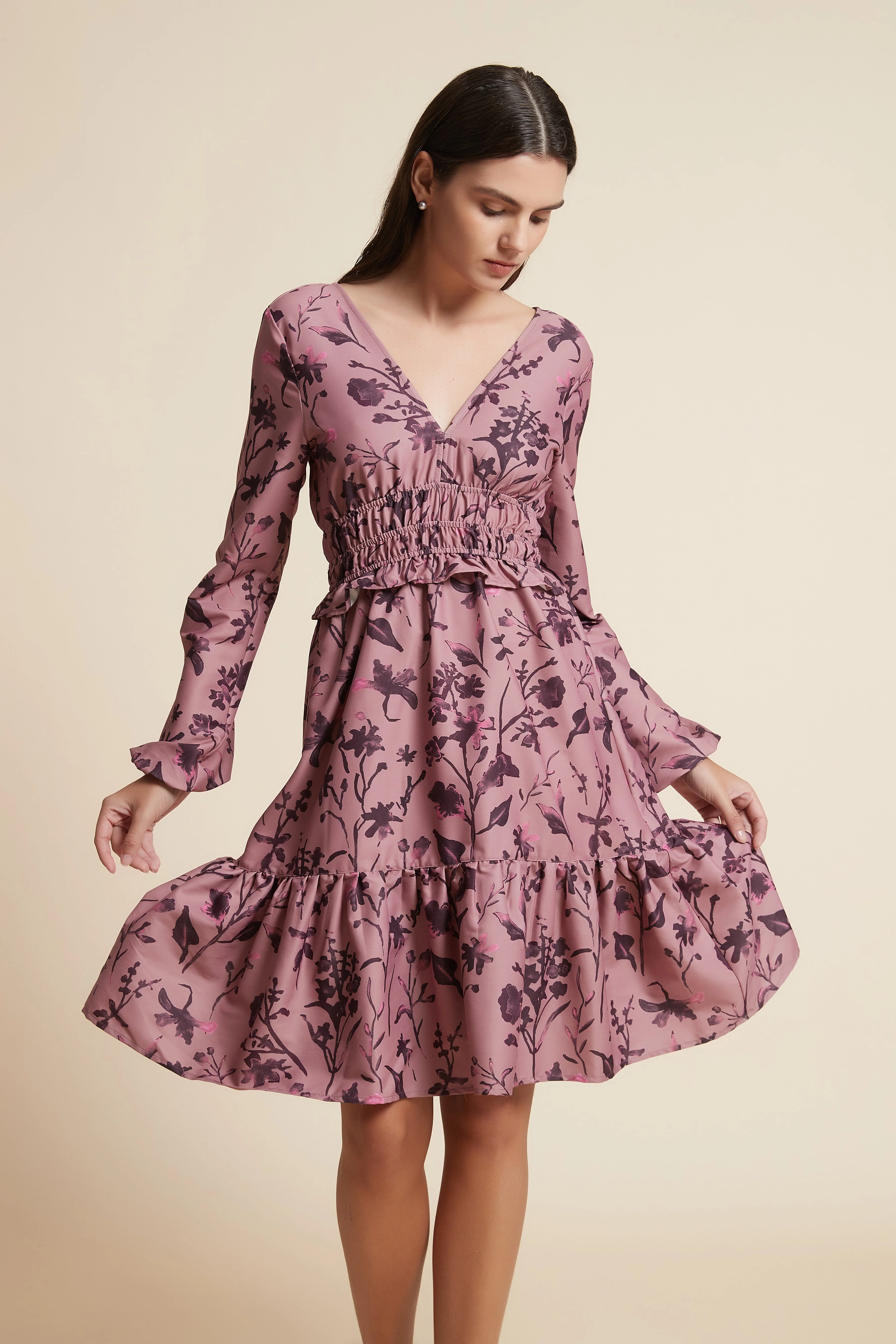 Short Ruffled Dress with Long Sleeves and V-Neck - Image 7
