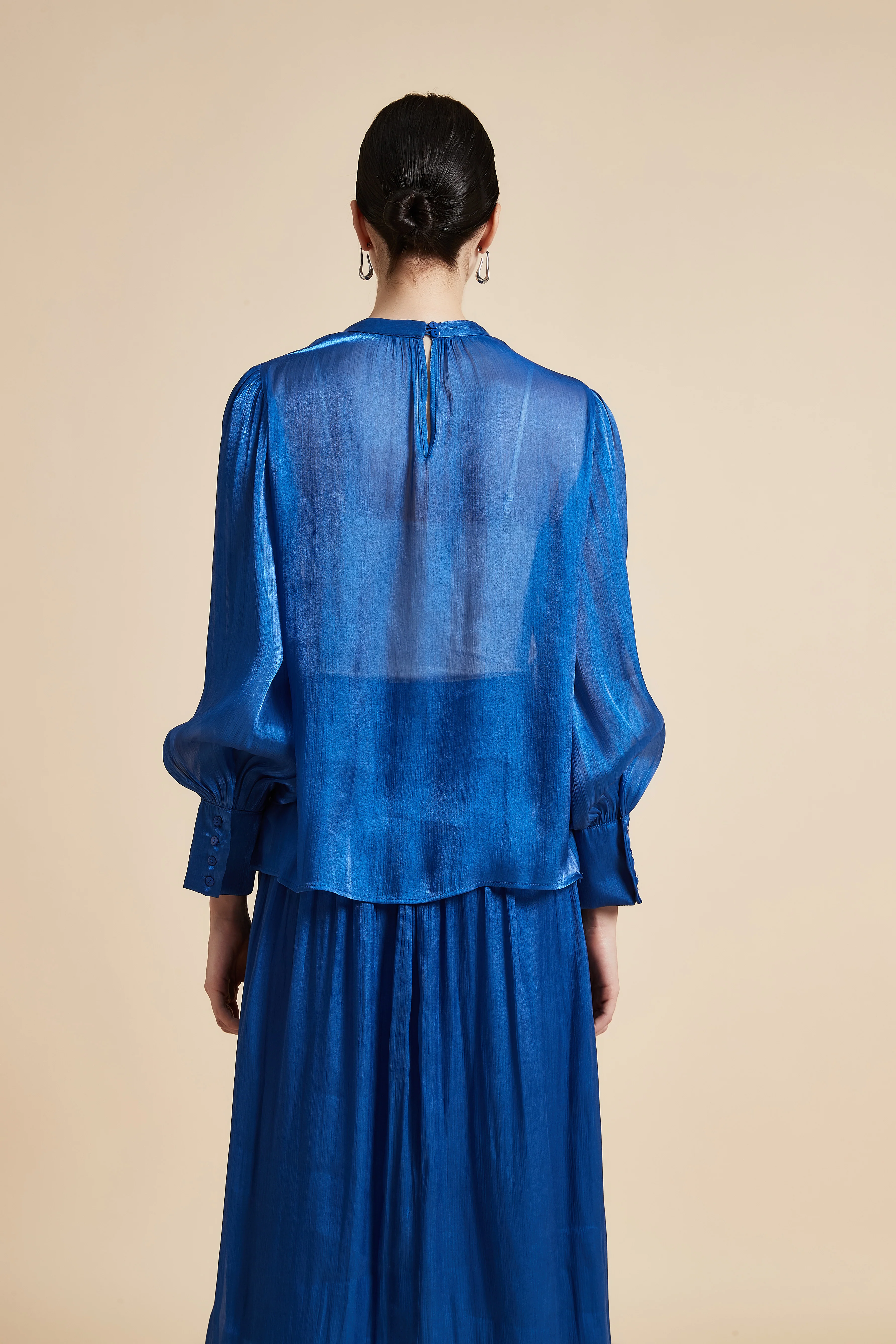 Solid Long Sleeve Top with Round Neck - Image 5