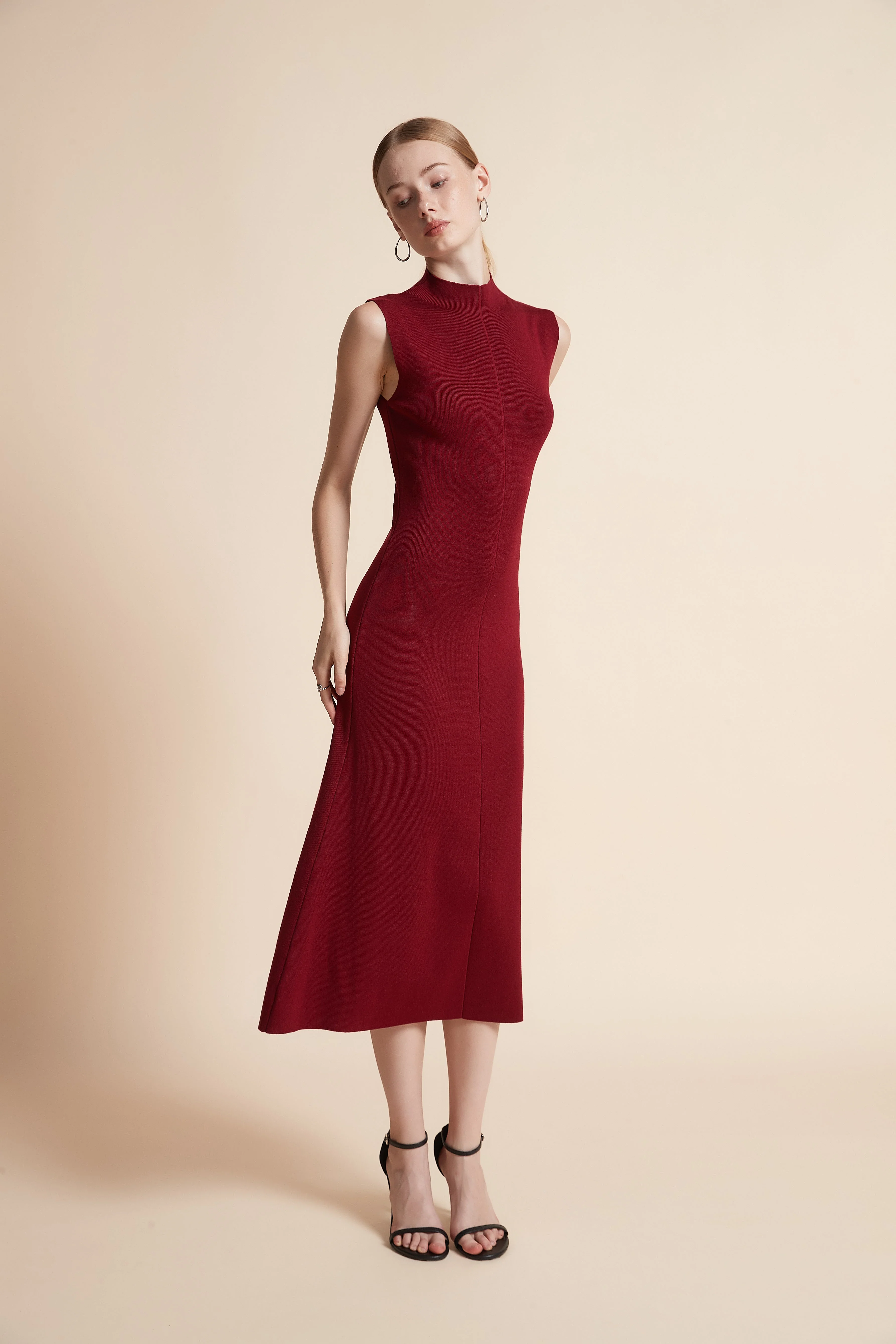 Solid Sleeveless Midi Dress - Image 5