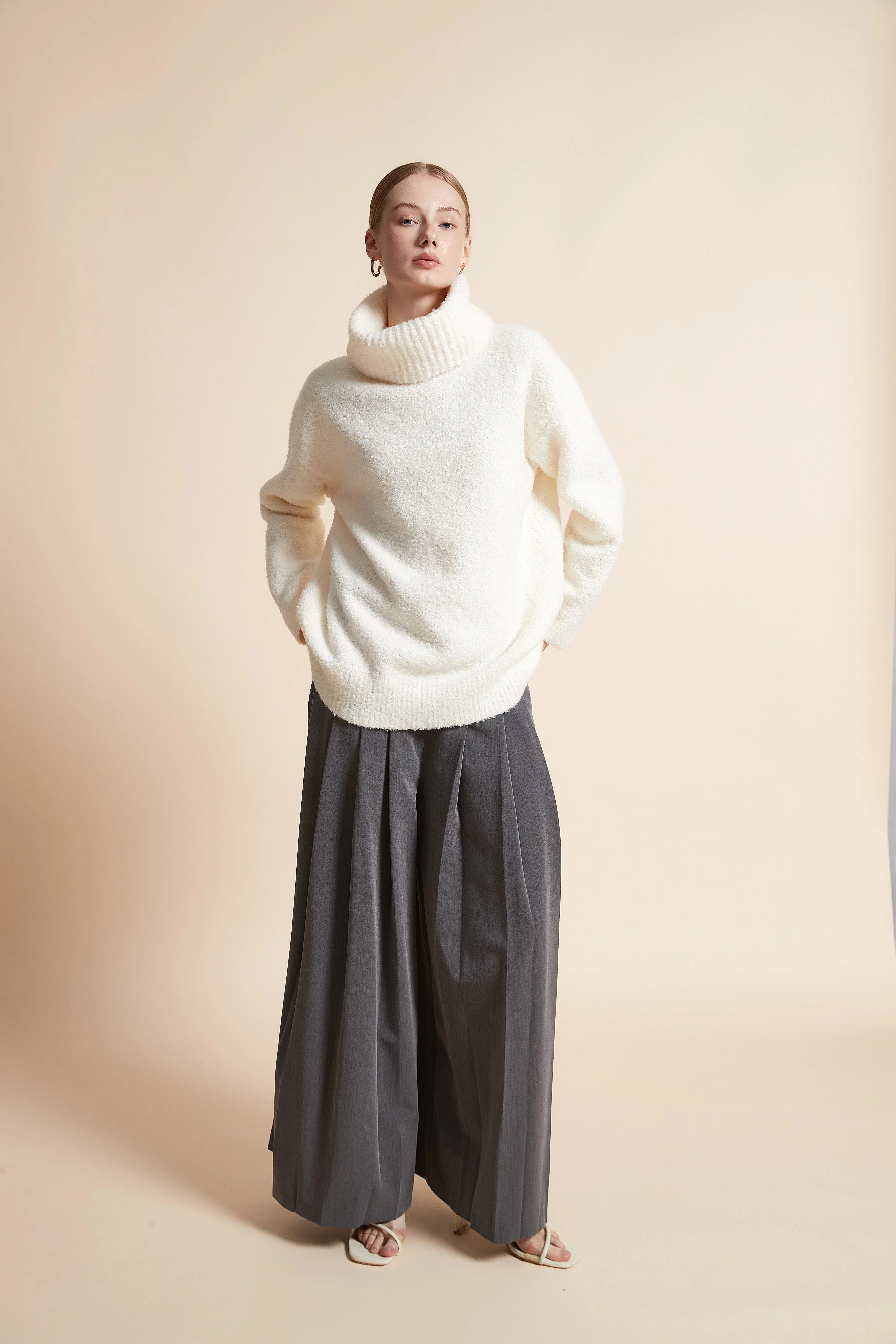 Oversized Solid Long-Sleeve Top - Image 4