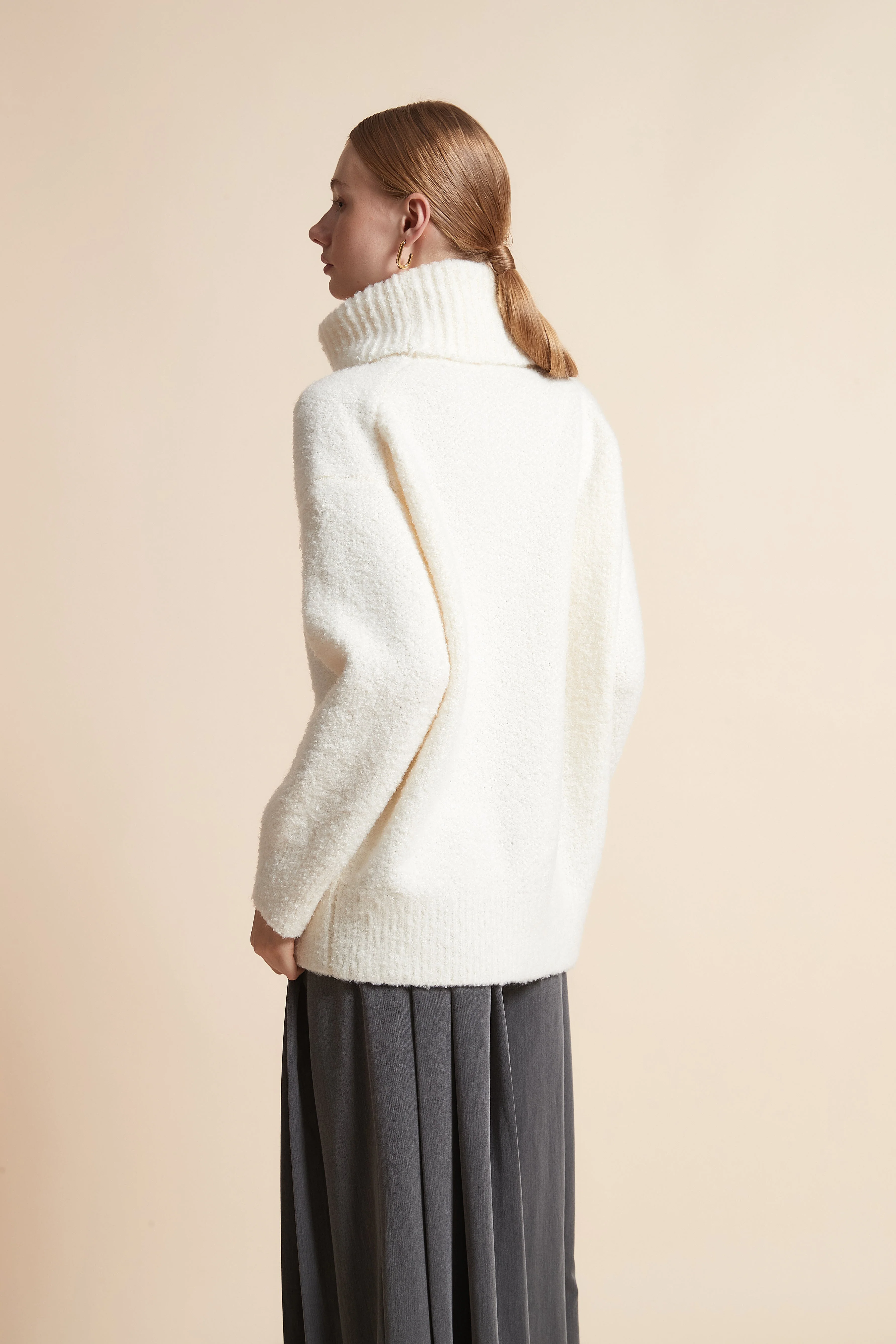 Oversized Solid Long-Sleeve Top - Image 6
