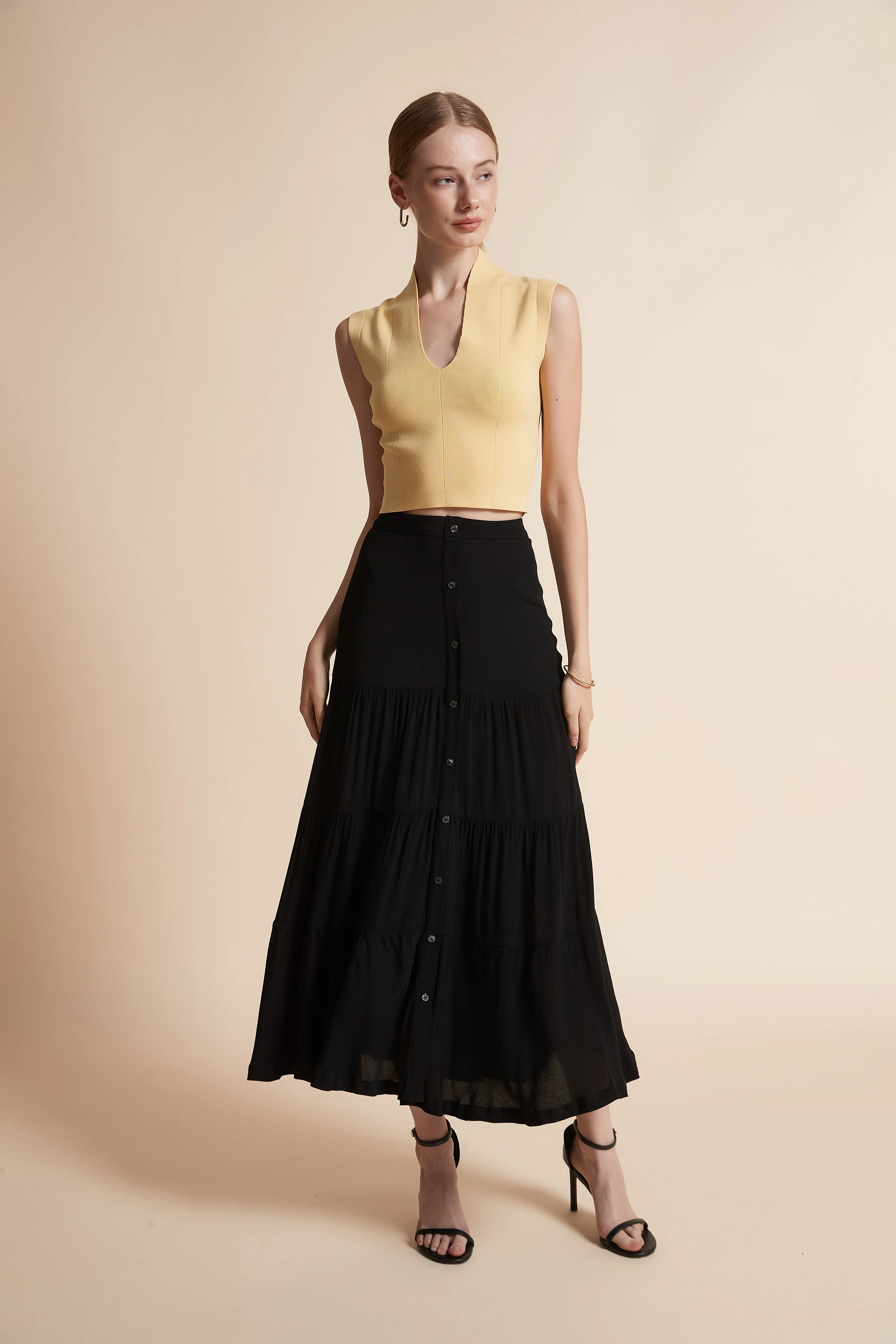 Ribbed Sleeveless V-Neck Top - Image 18