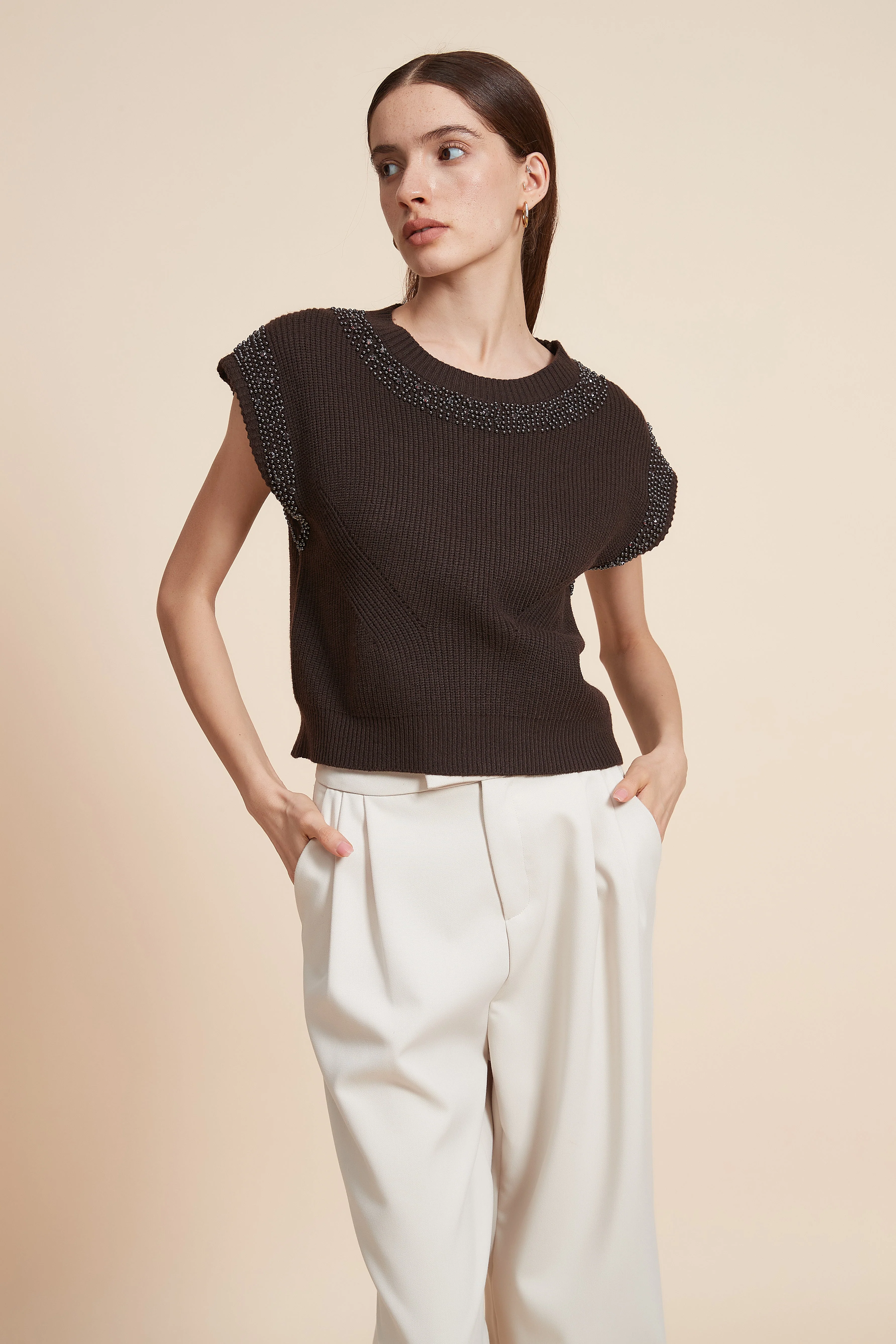 Embroidered Sleeveless Sweater - Image 4