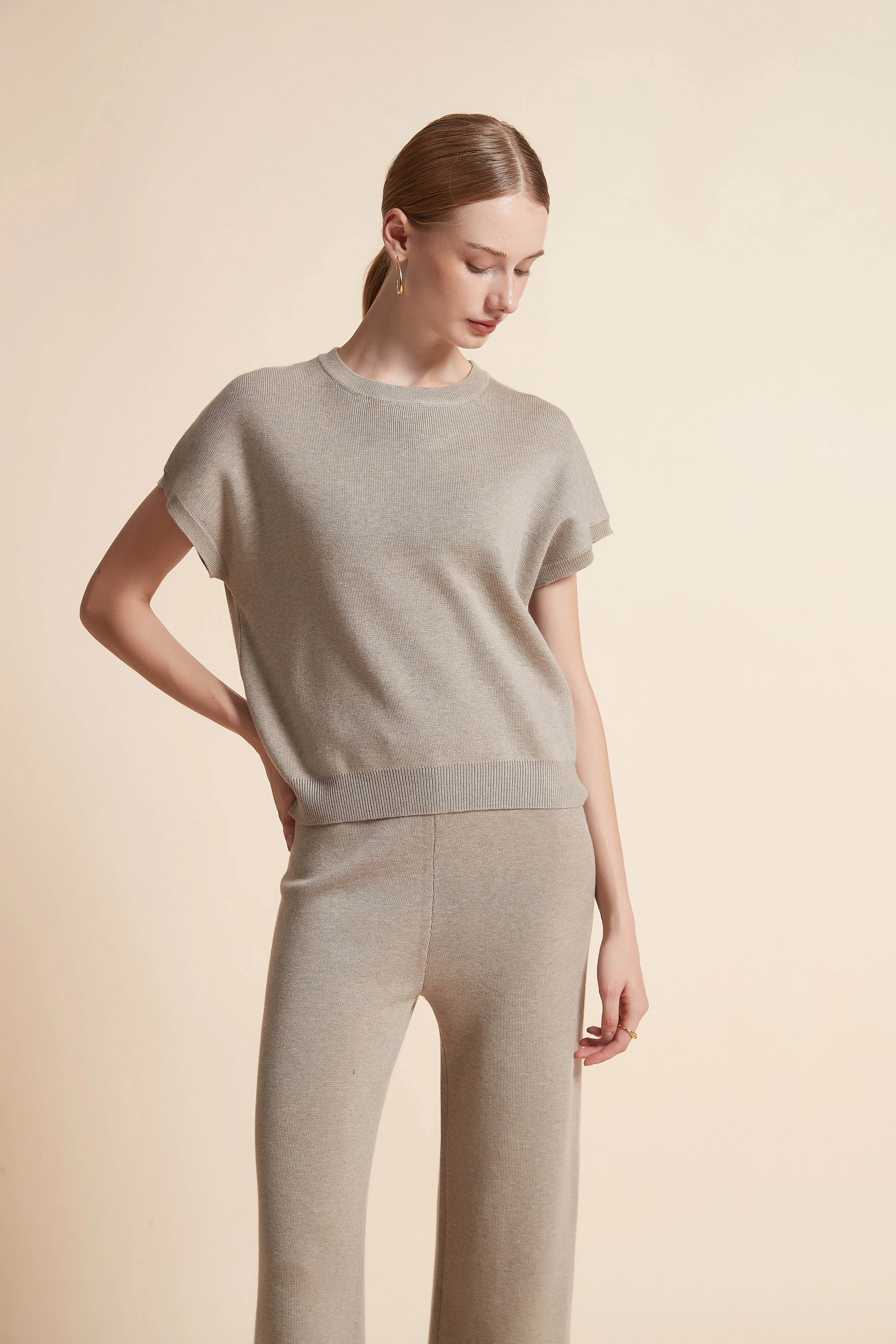 Plain Wide-Knit Half-Sleeved Top - Image 11