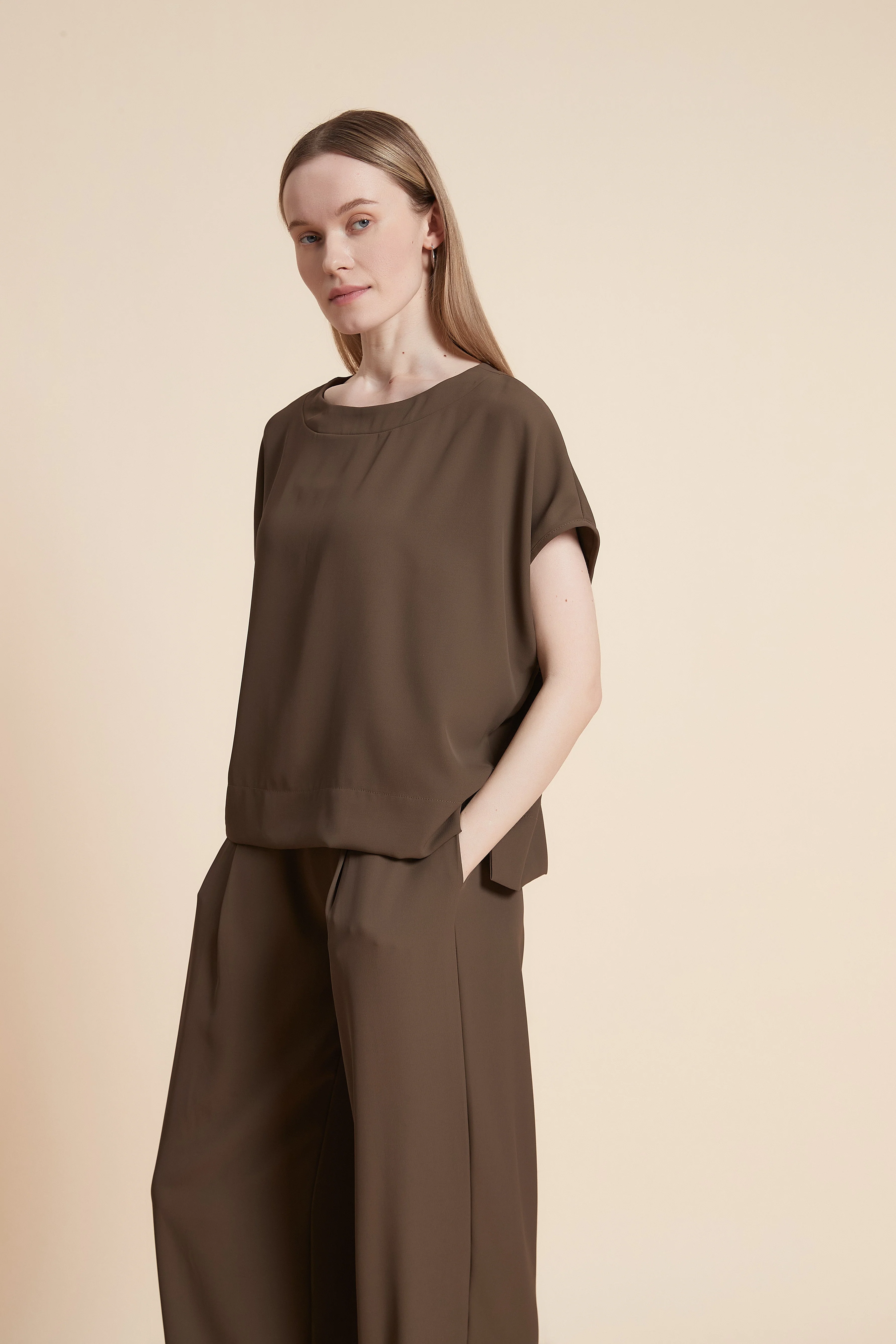 Plain half-Sleeve T-shirt - Image 4