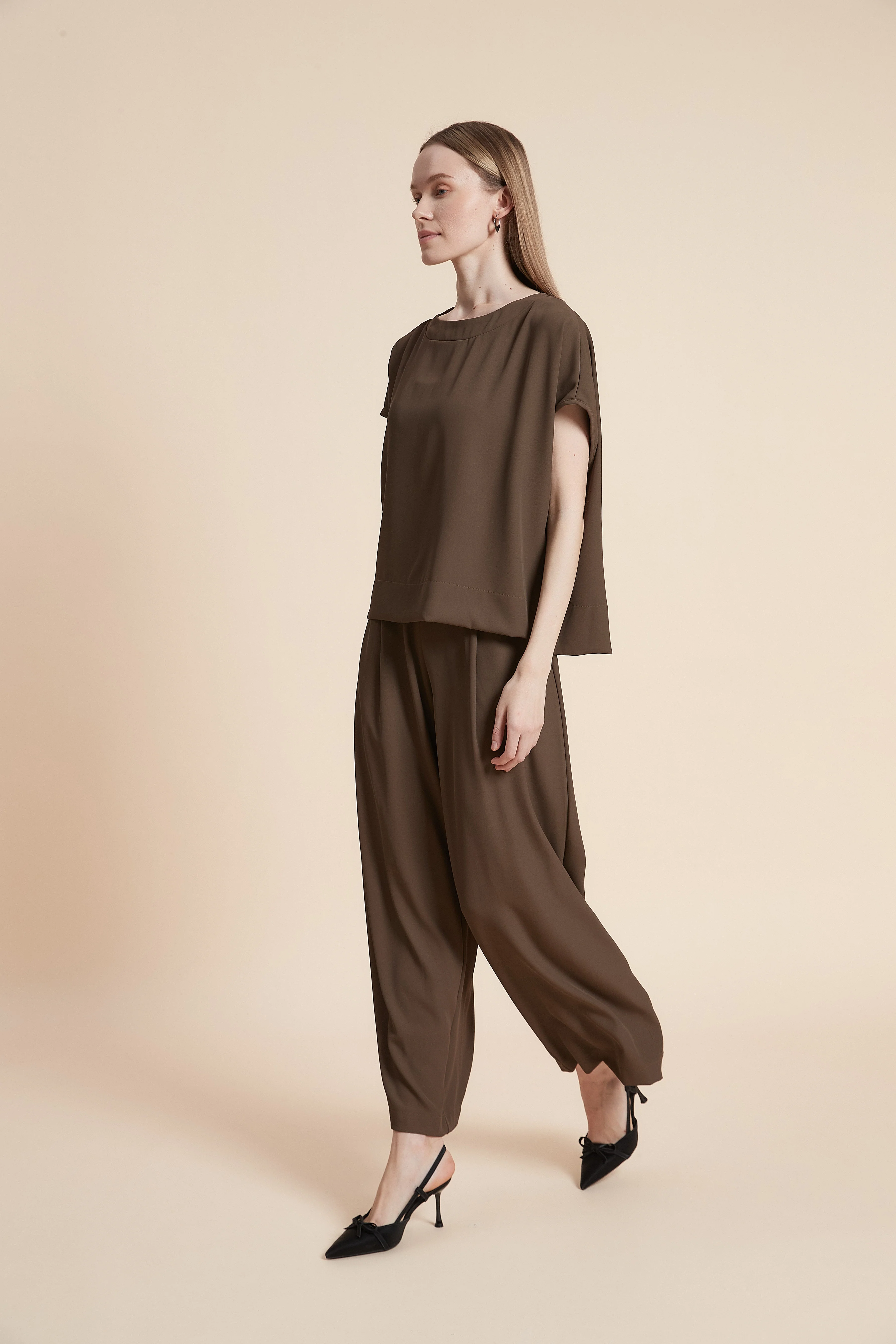 Plain half-Sleeve T-shirt - Image 6