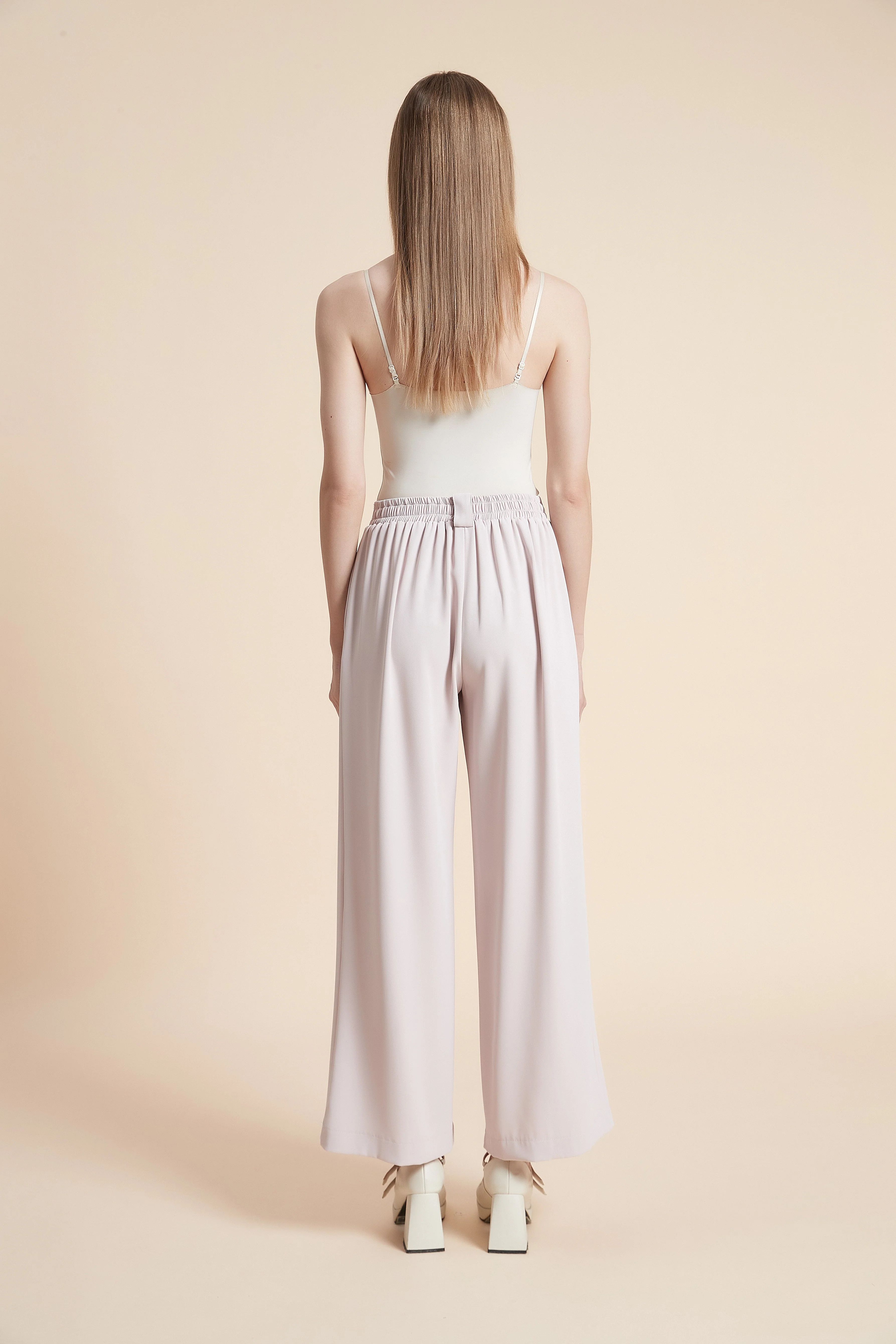 Plain Wide-leg Trousers - Image 10
