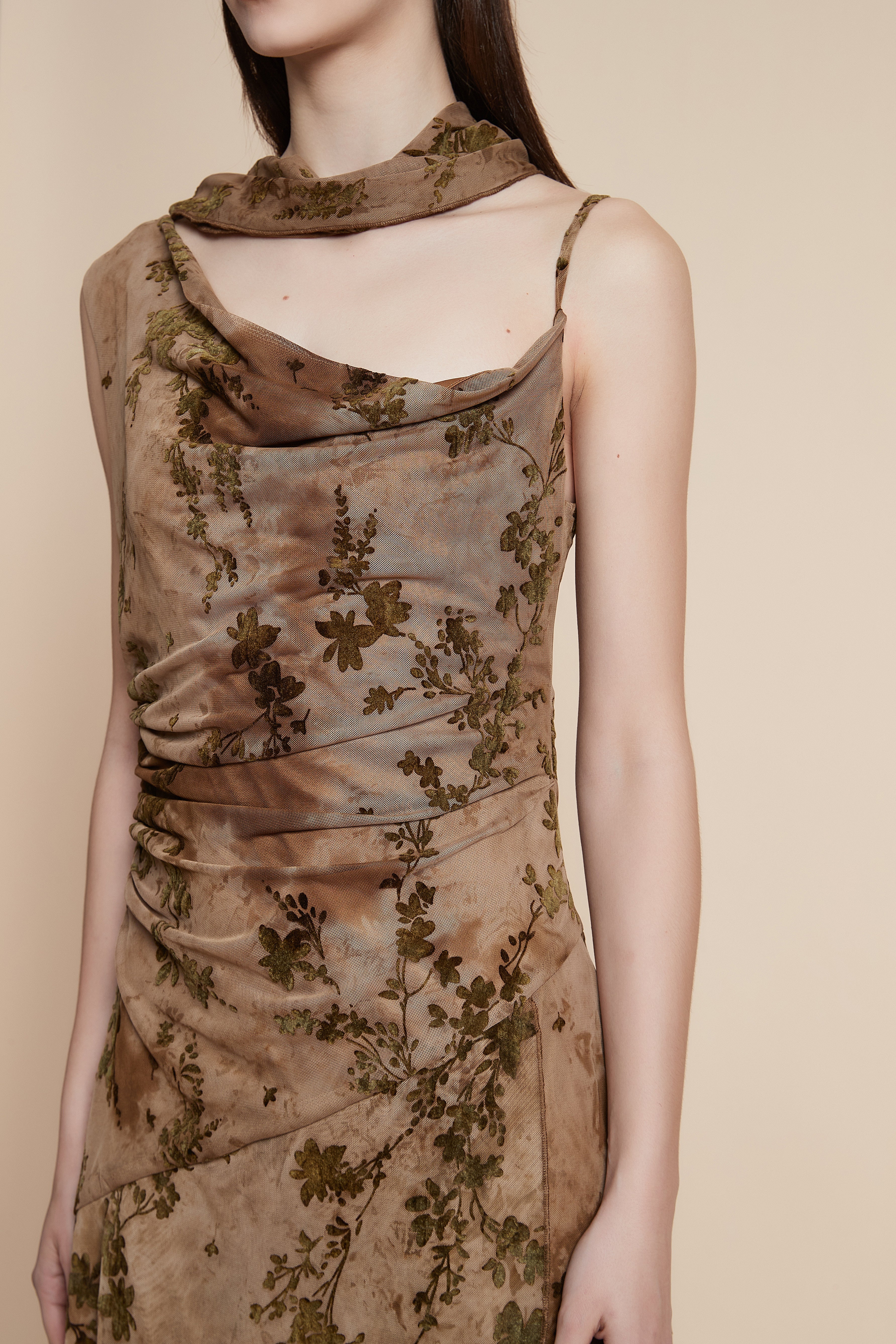 Floral strapless midi dress - Image 7