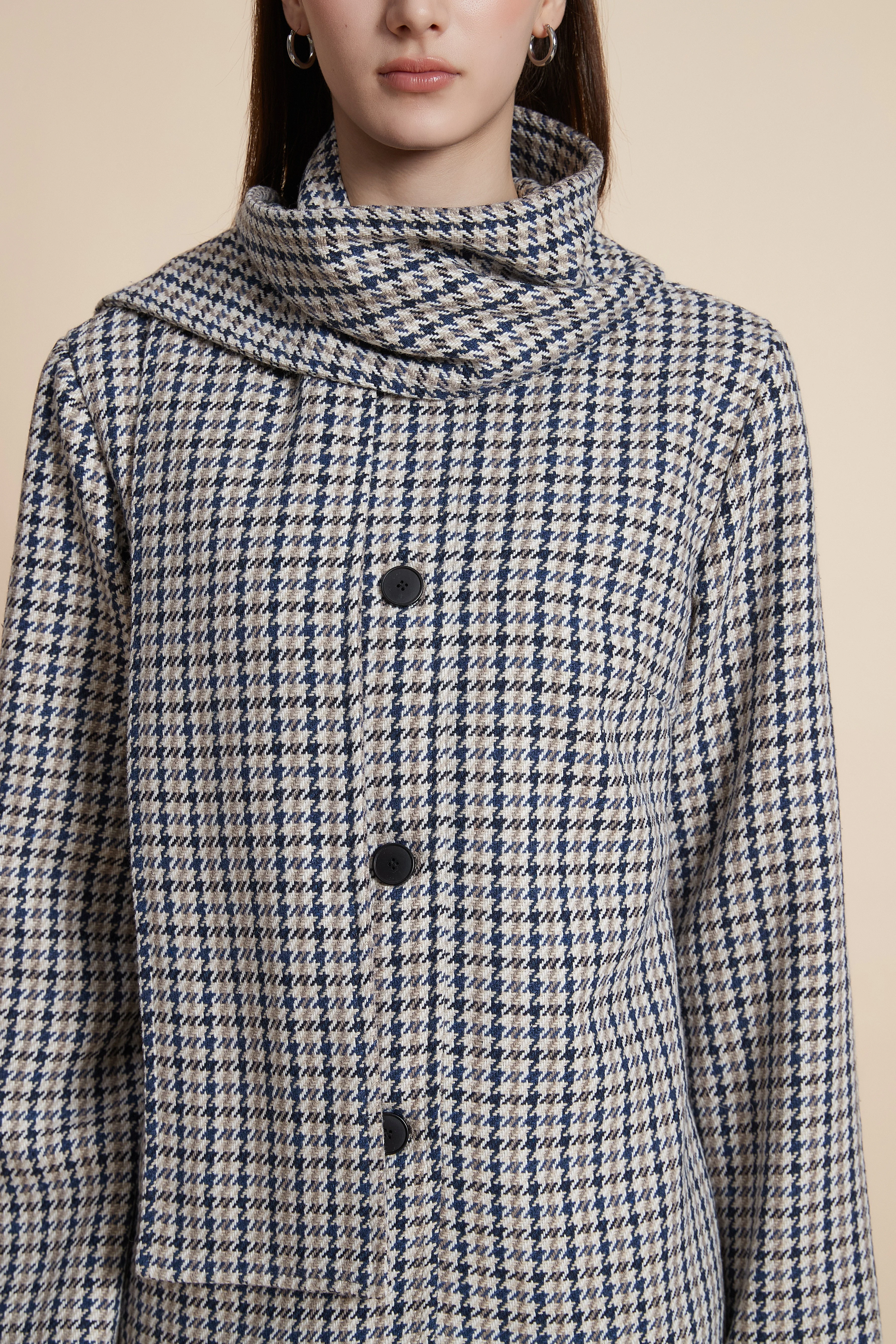 Long-sleeved plaid jacket - Image 7