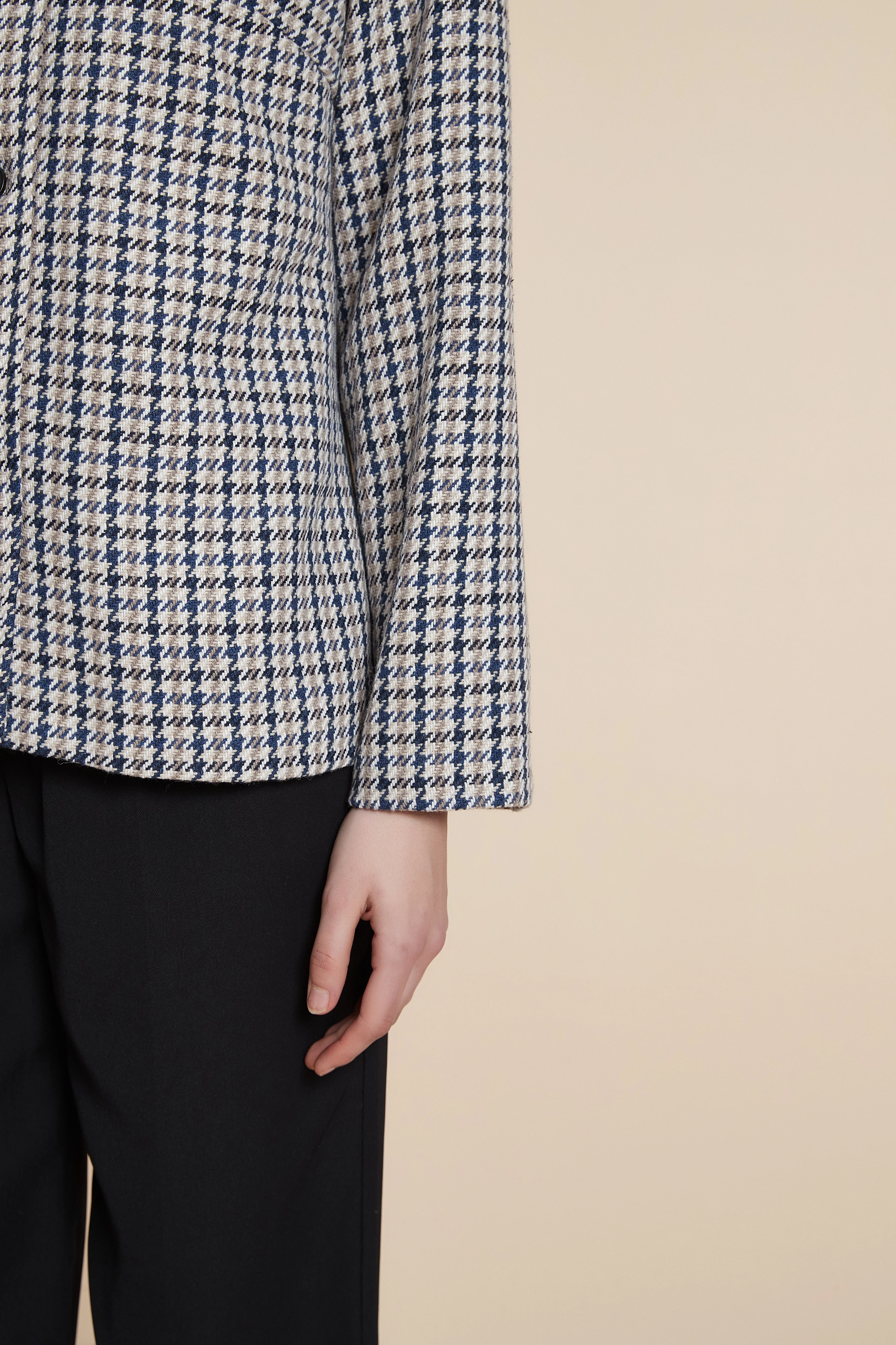 Long-sleeved plaid jacket - Image 8
