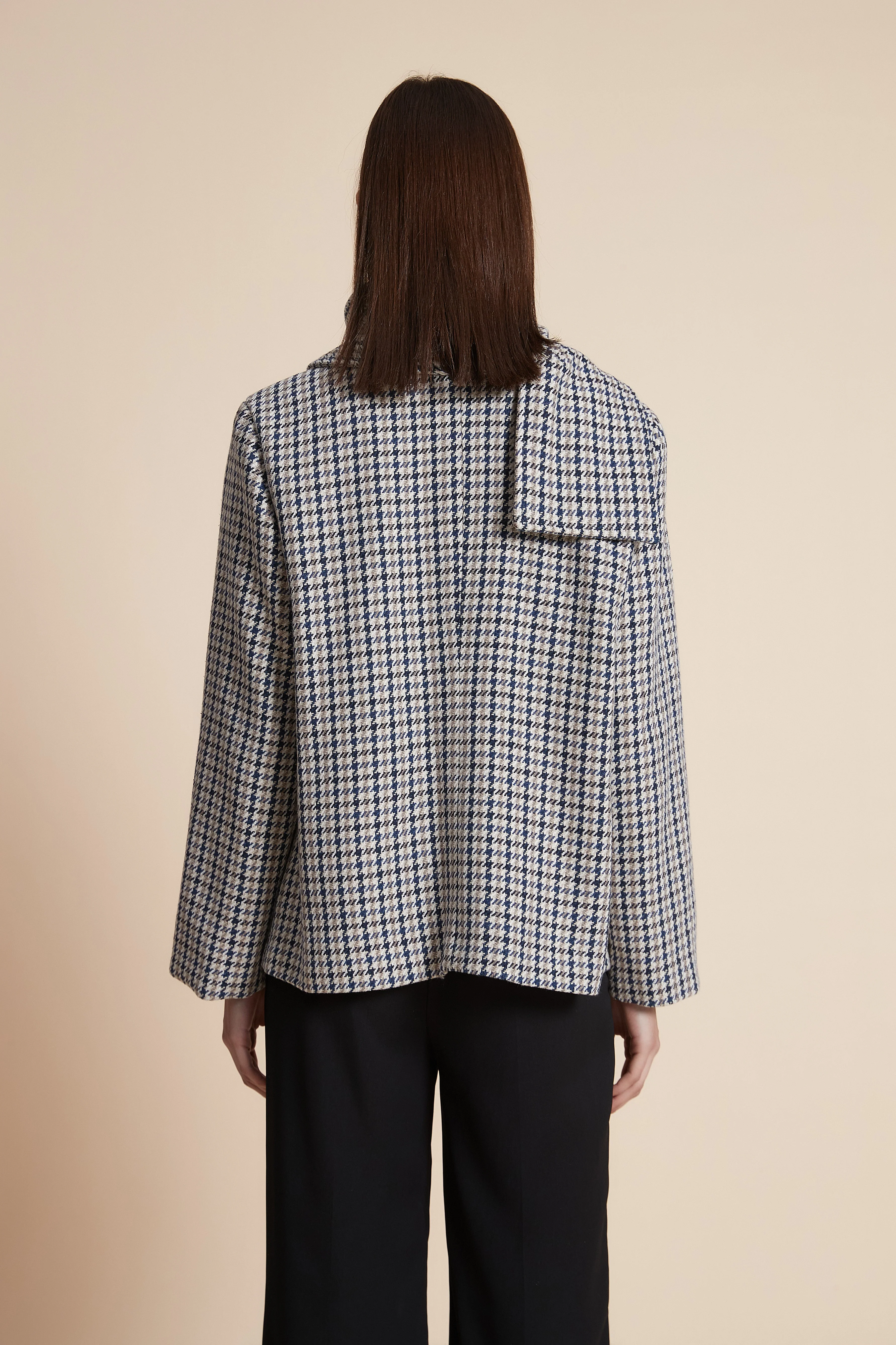 Long-sleeved plaid jacket - Image 9