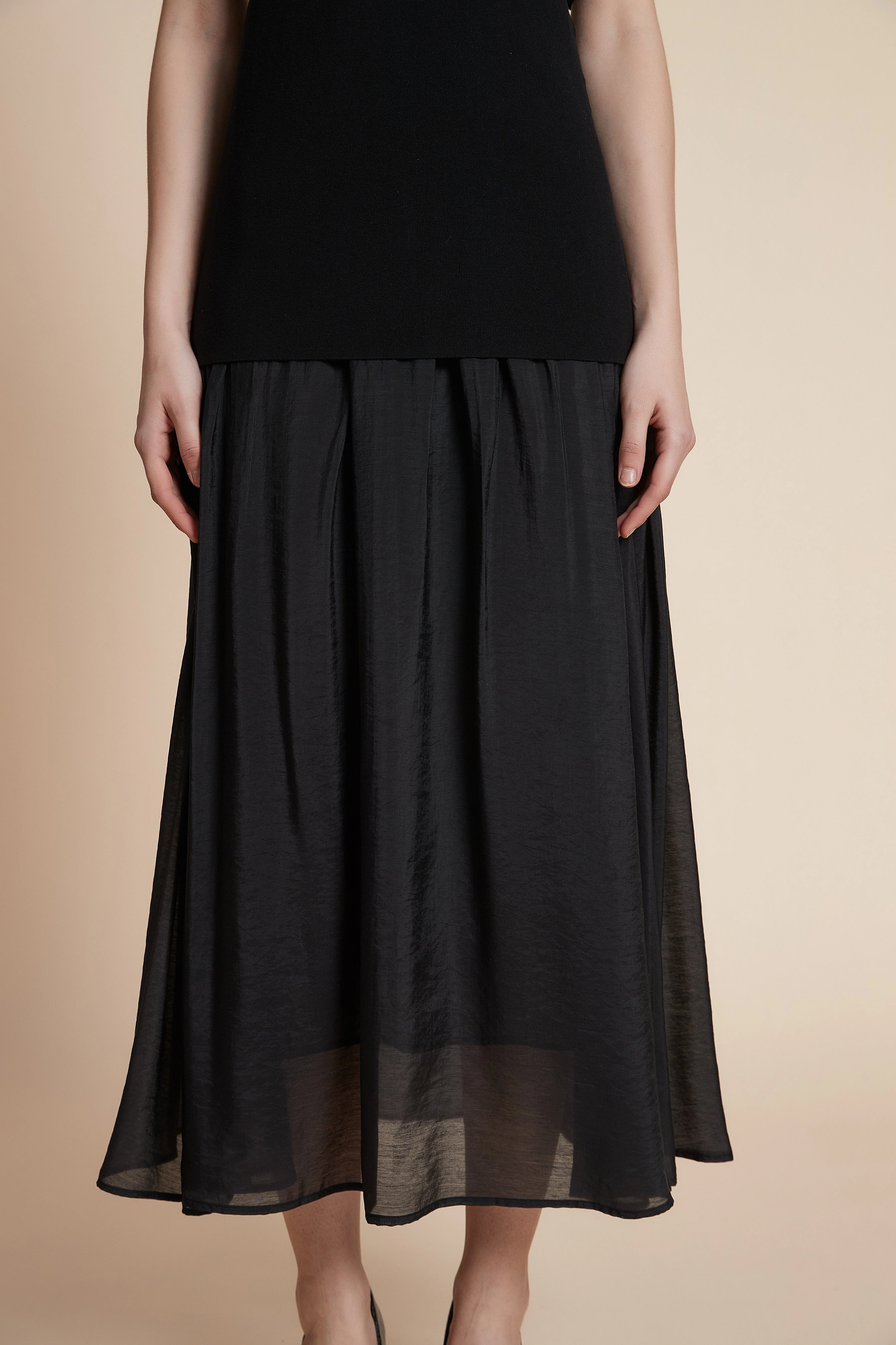 Plain half-sleeve midi dress - Image 7