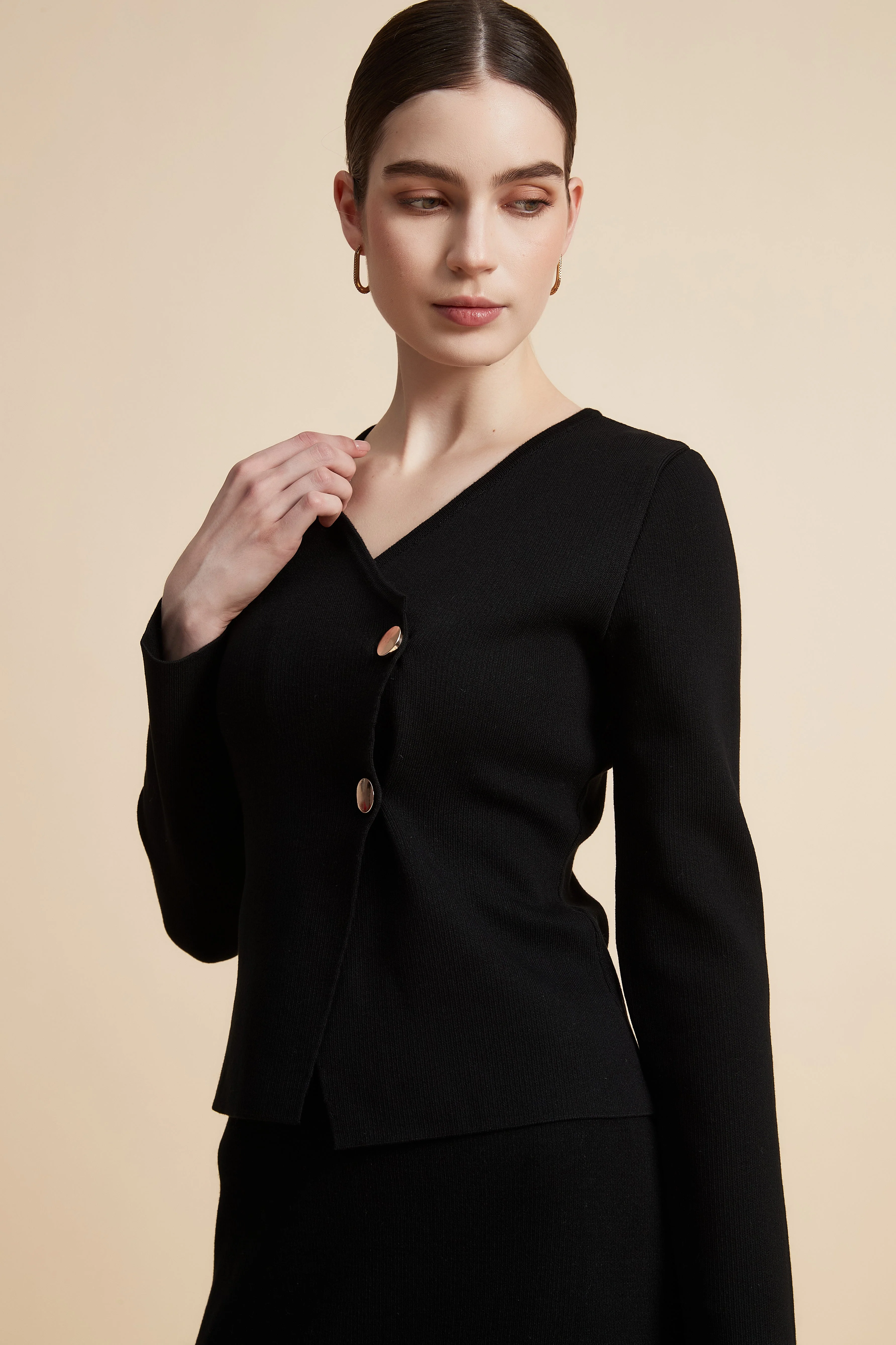 Solid Long Sleeve V-Neck Cardigan - Image 3