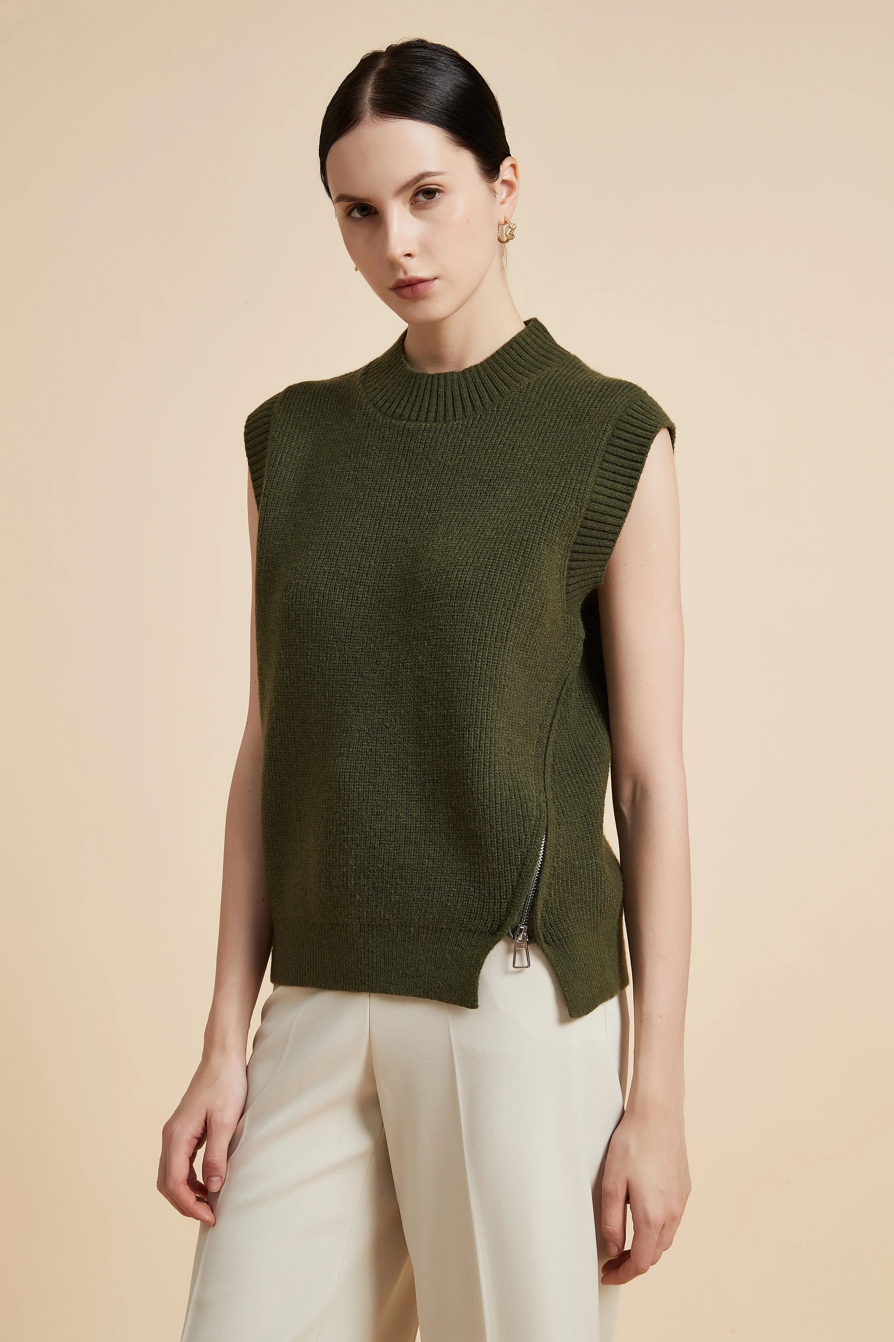 Sleeveless Solid Zip Side Sweater - Image 2