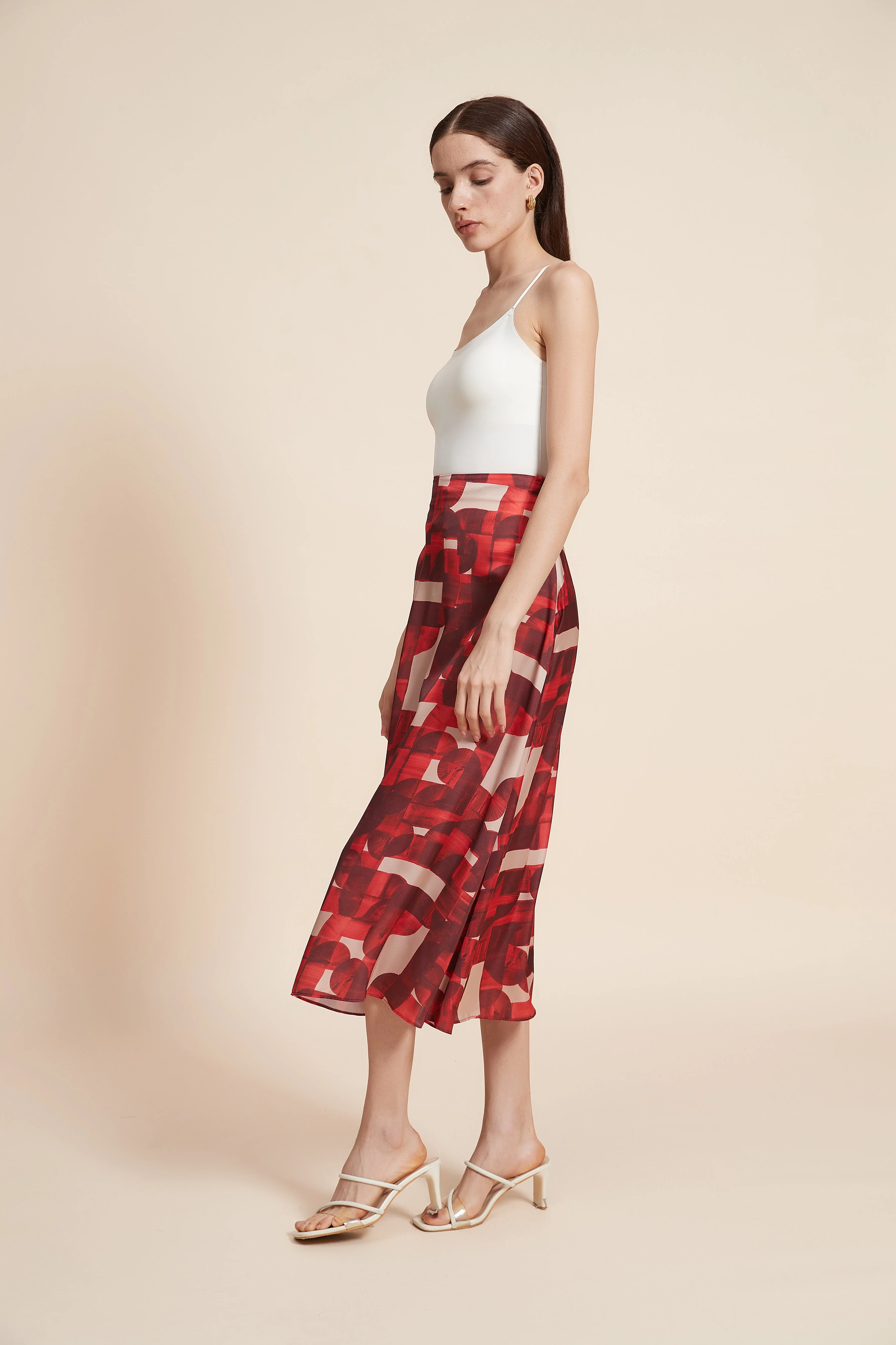 Colorful Midi Skirt with Flared Design - Image 2