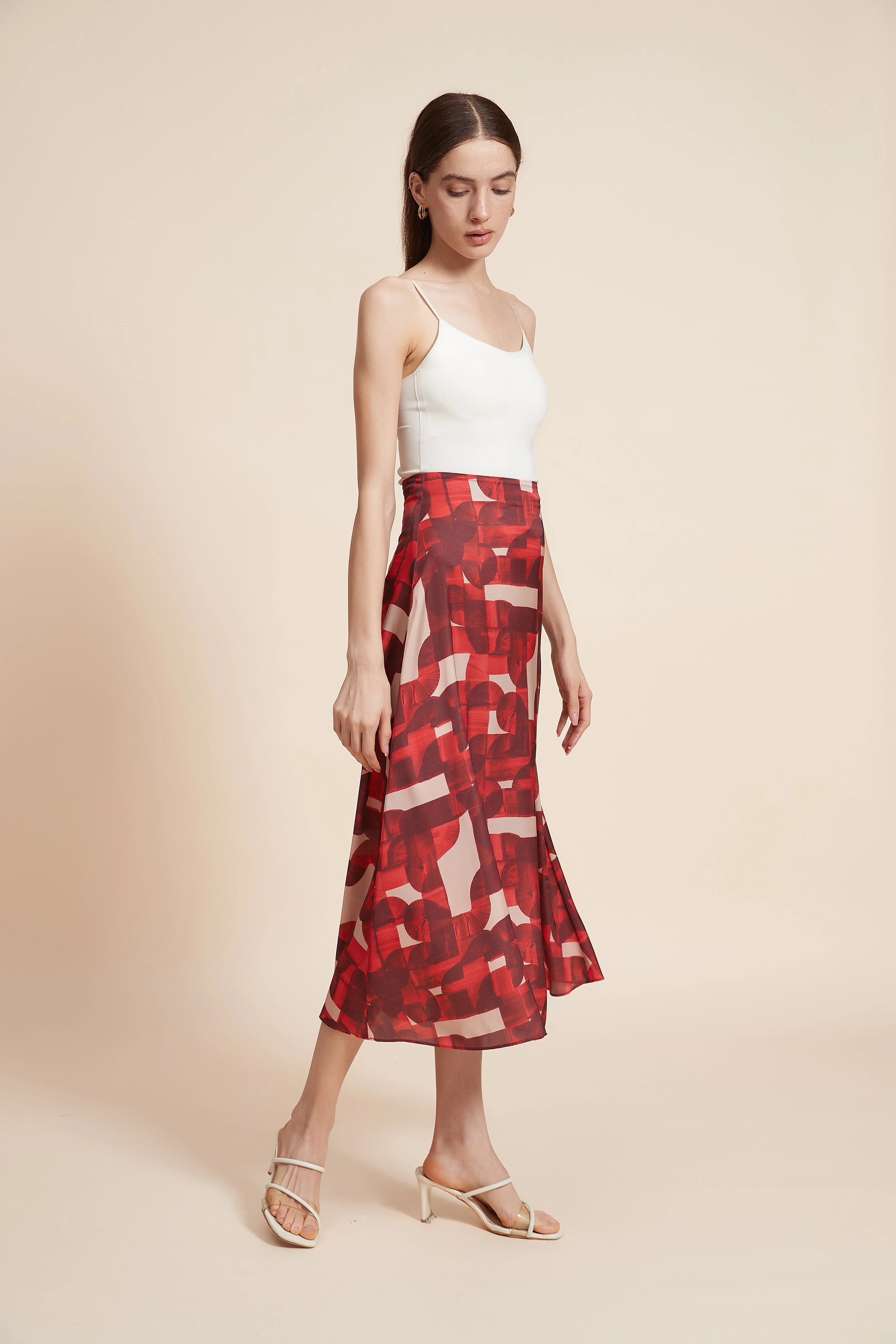 Colorful Midi Skirt with Flared Design - Image 3