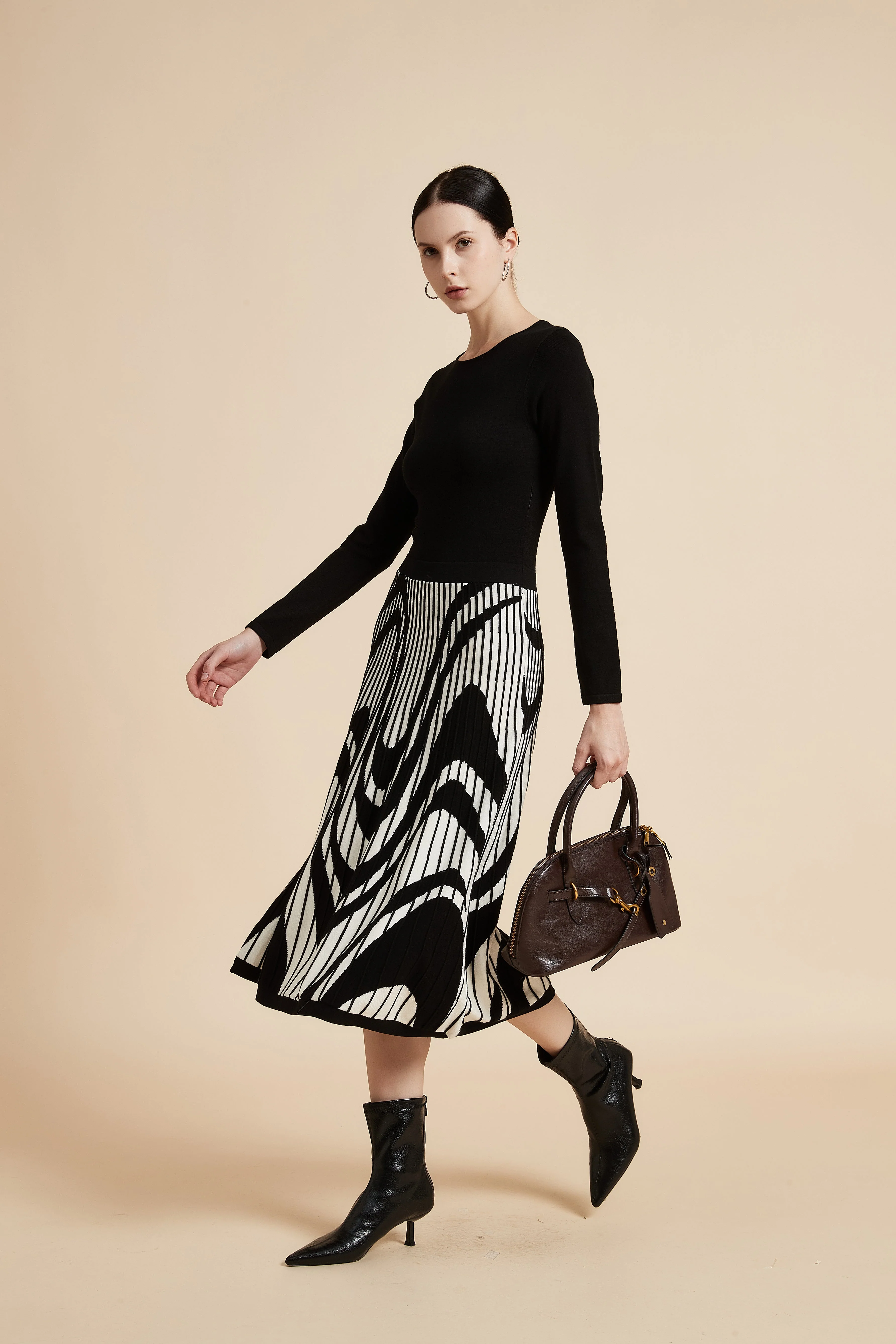 Flowy Long Sleeve Midi Dress - Image 3