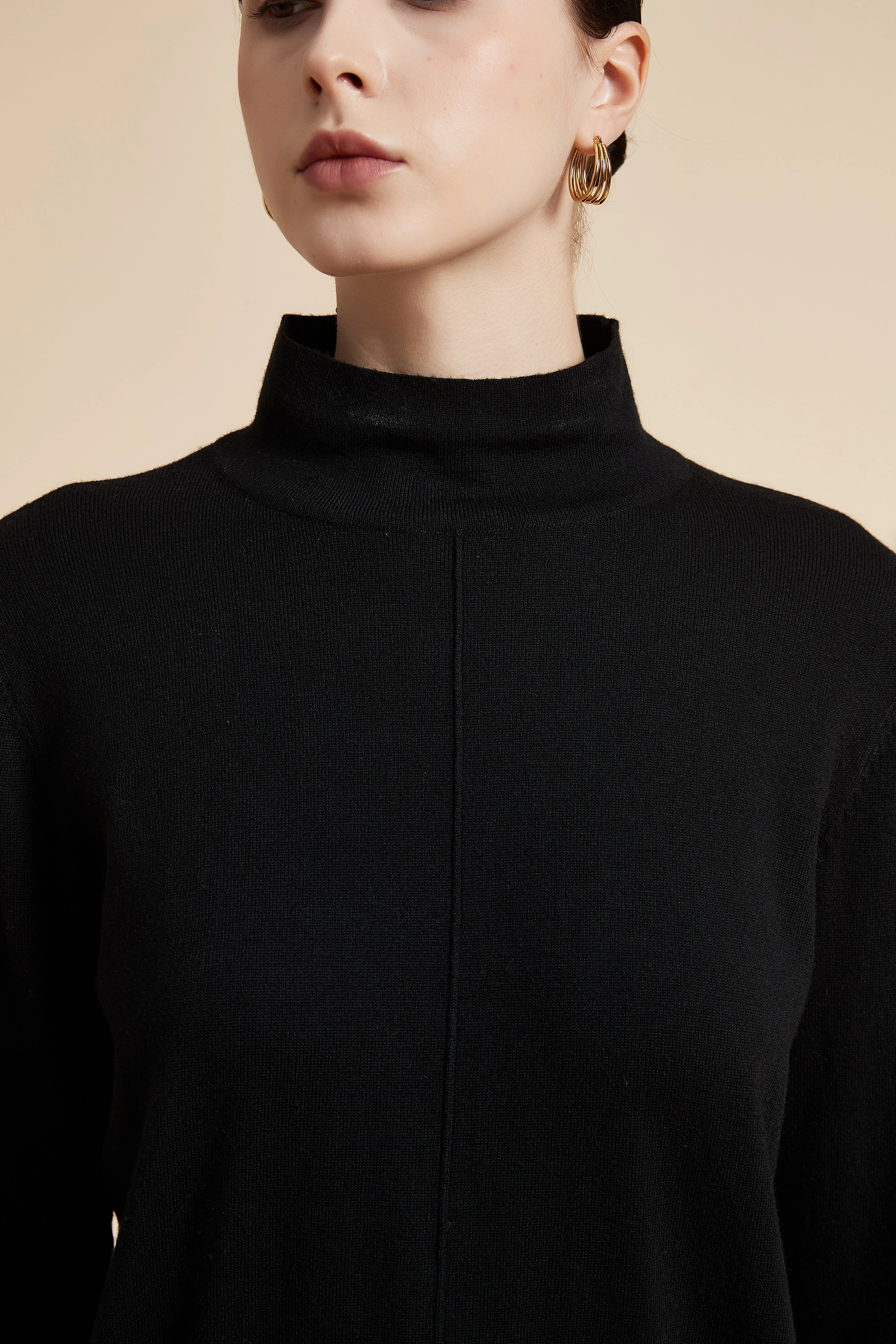 Long Sleeve Solid Turtleneck Sweater - Image 4