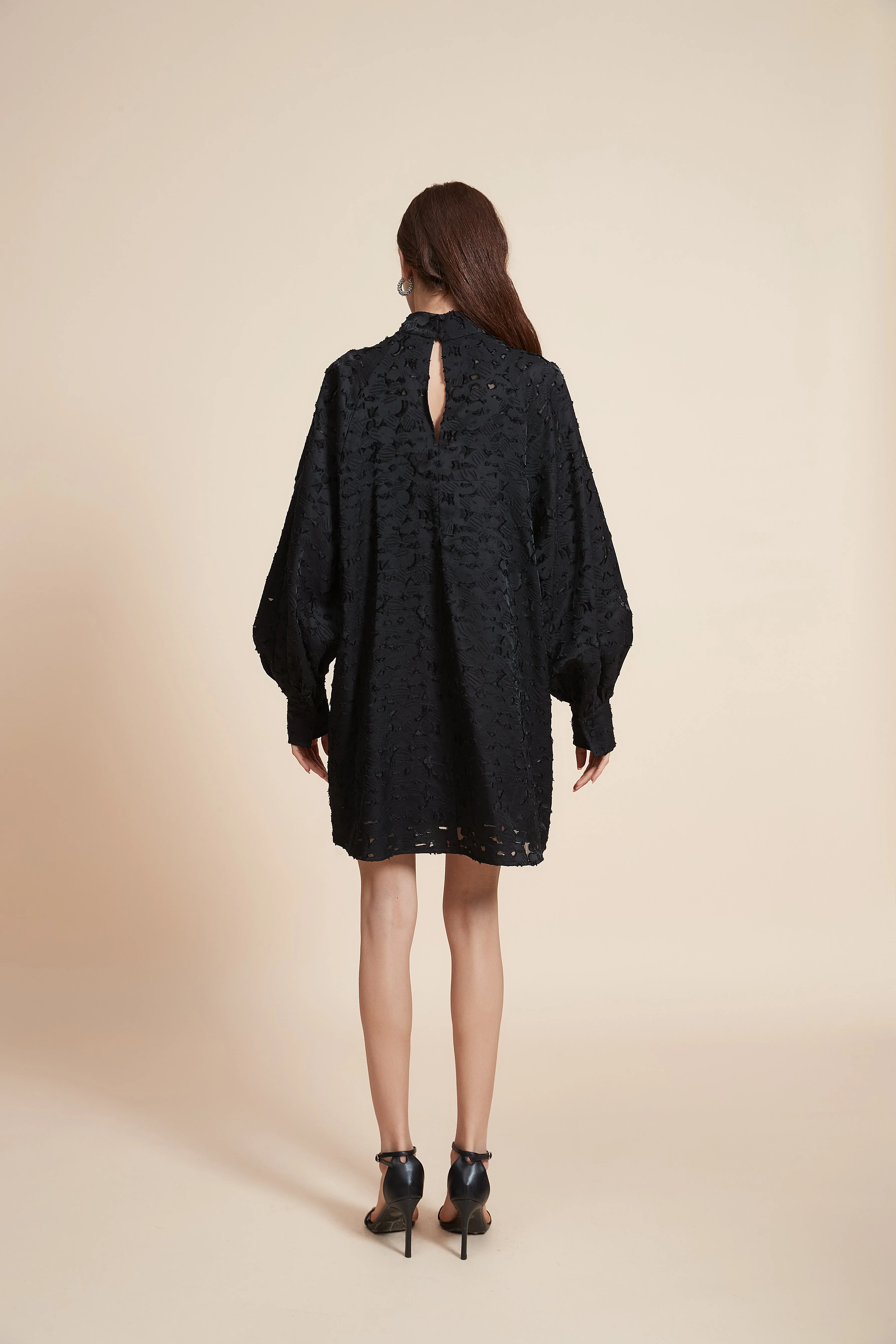 Jacquard Short Dress With Long Sleeves - Image 10
