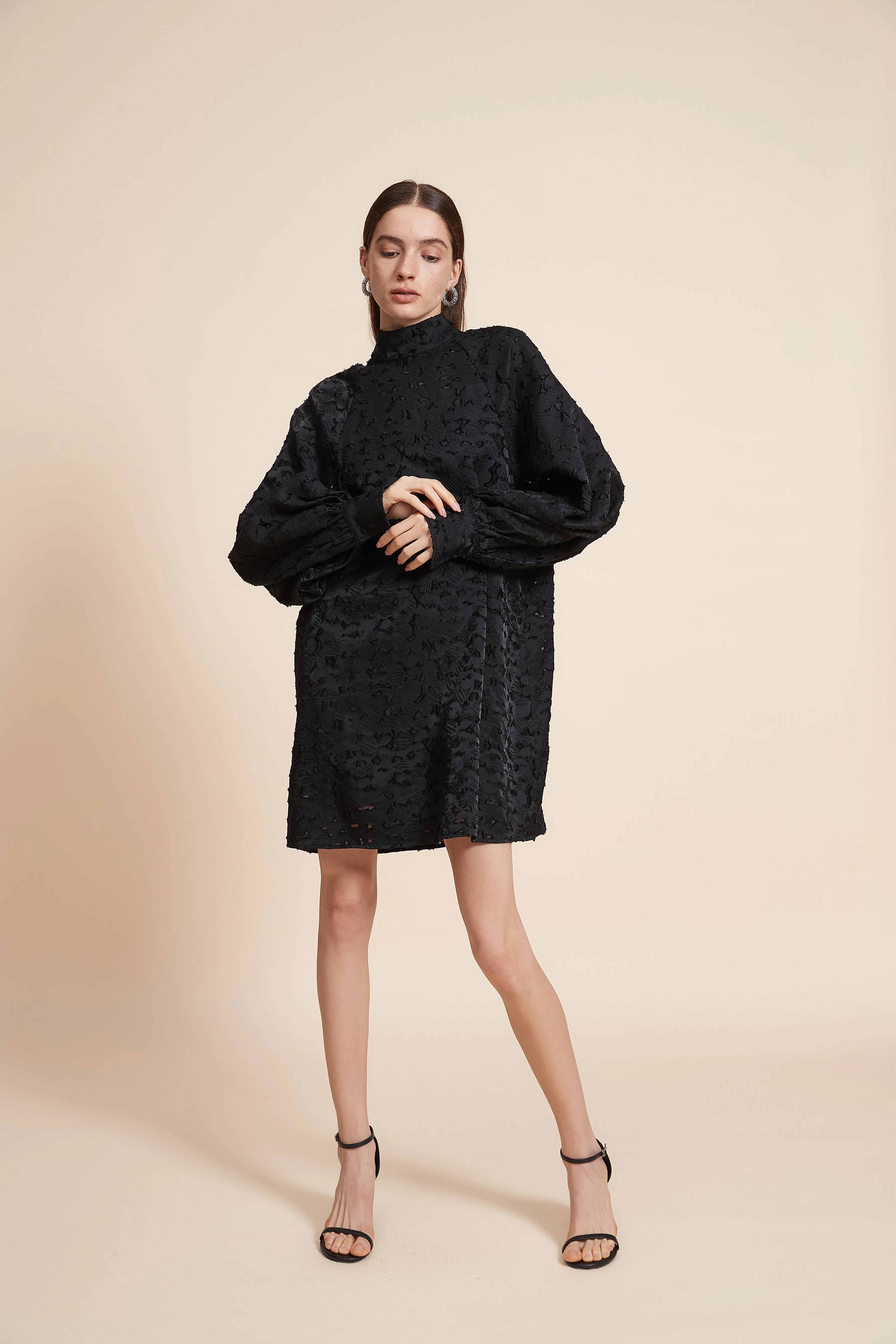 Jacquard Short Dress With Long Sleeves - Image 4