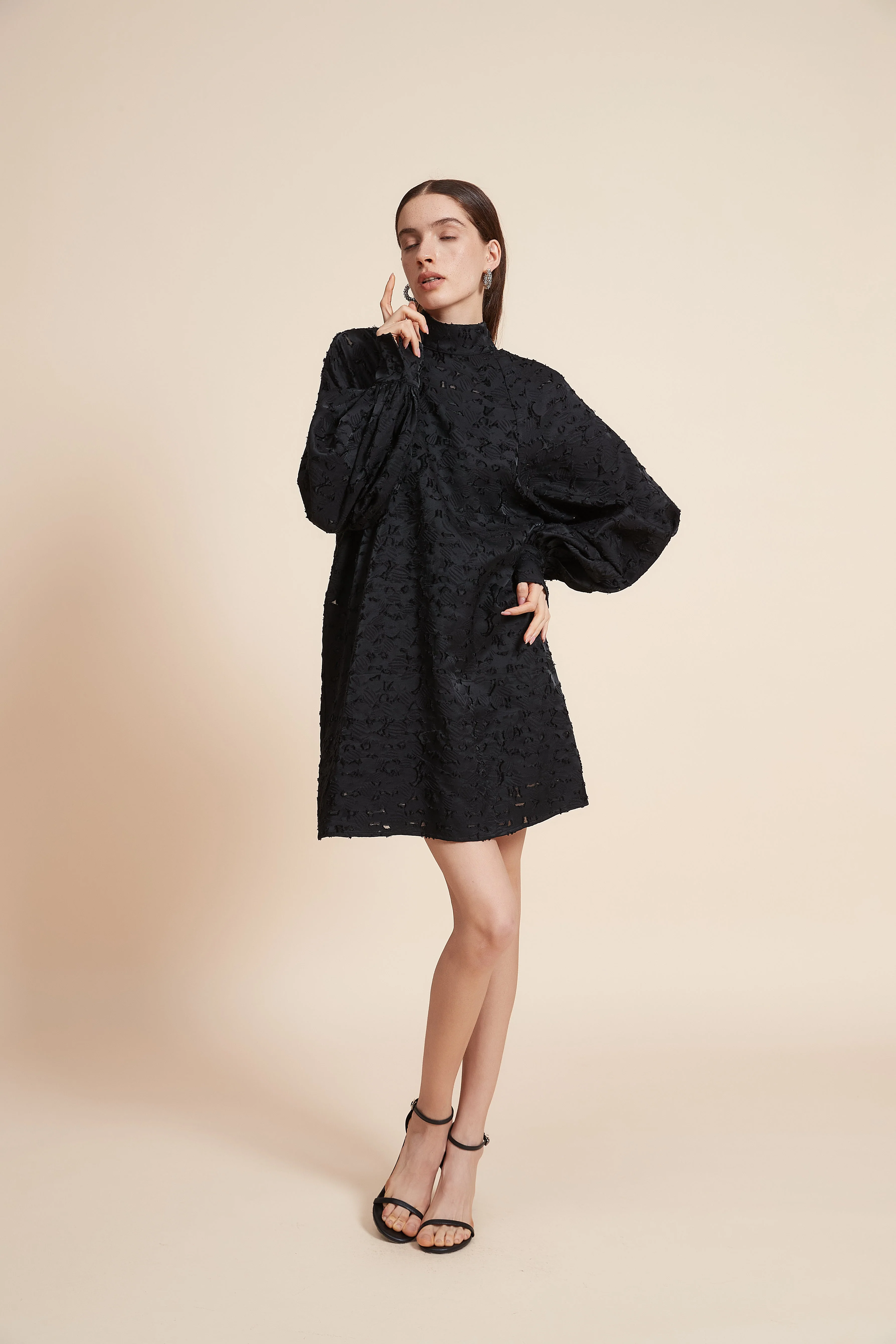 Jacquard Short Dress With Long Sleeves - Image 7