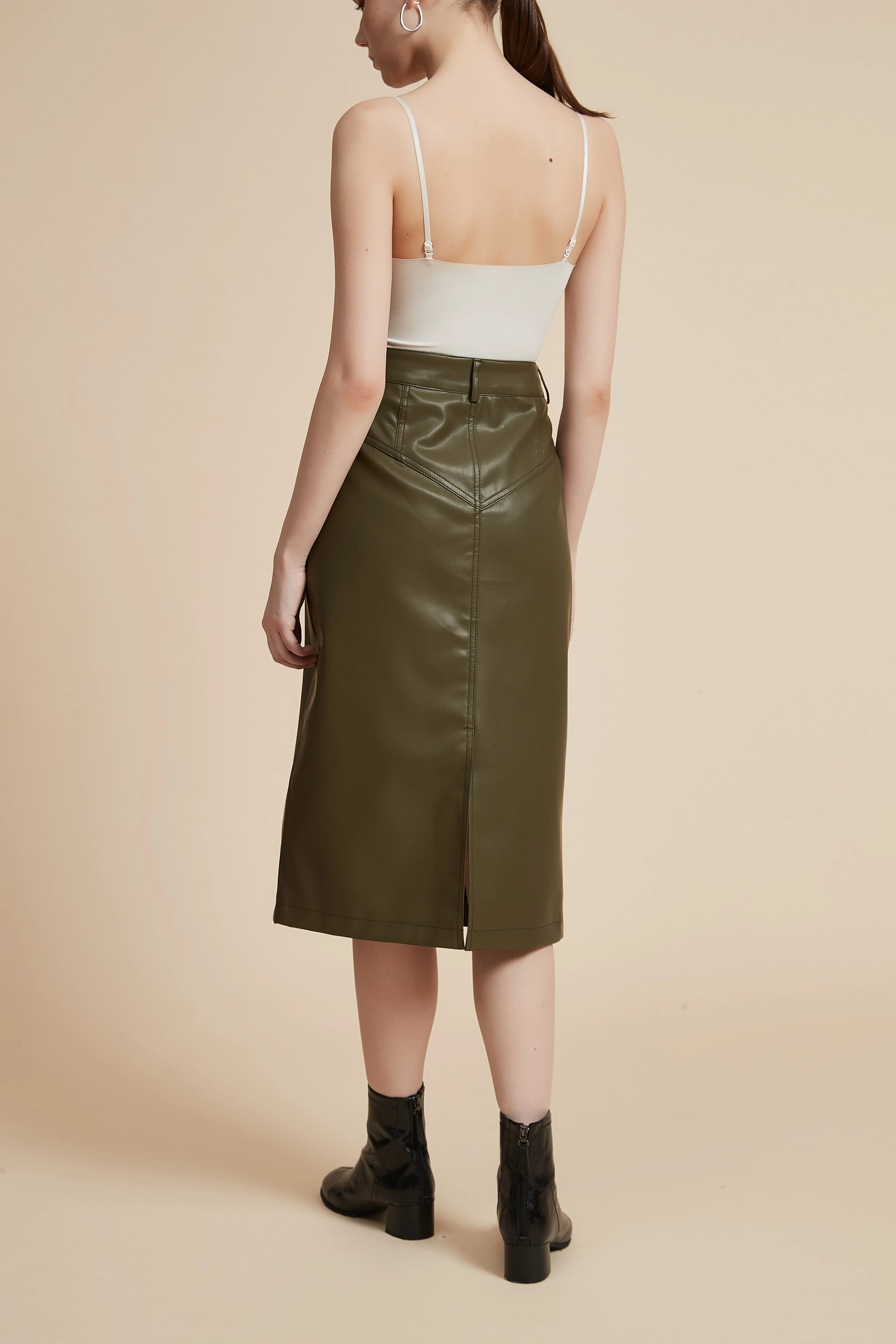 Knee-Length Solid Leather Skirt - Image 6