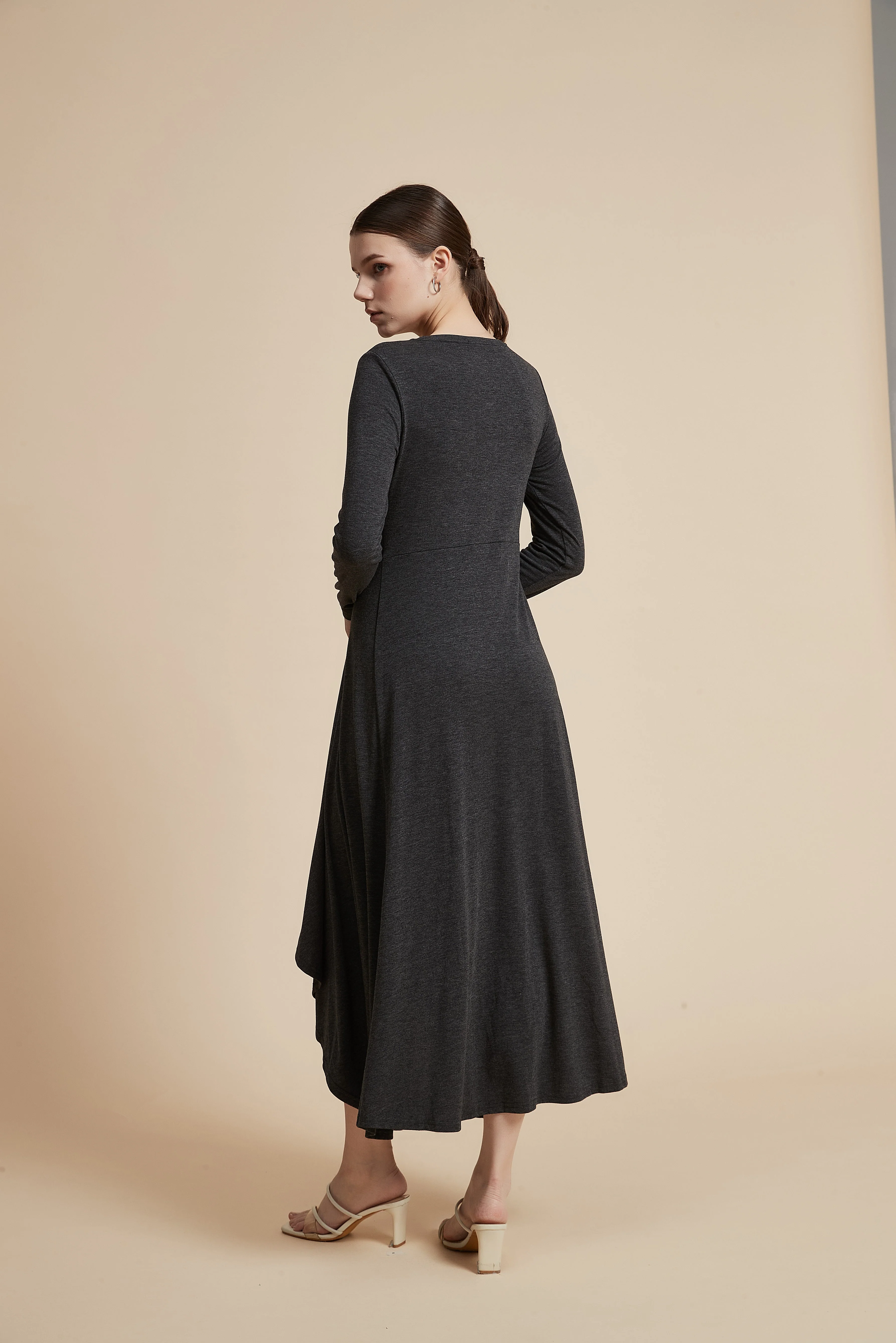 Plain Long-Sleeved Ruffled Midi Dress - Image 8