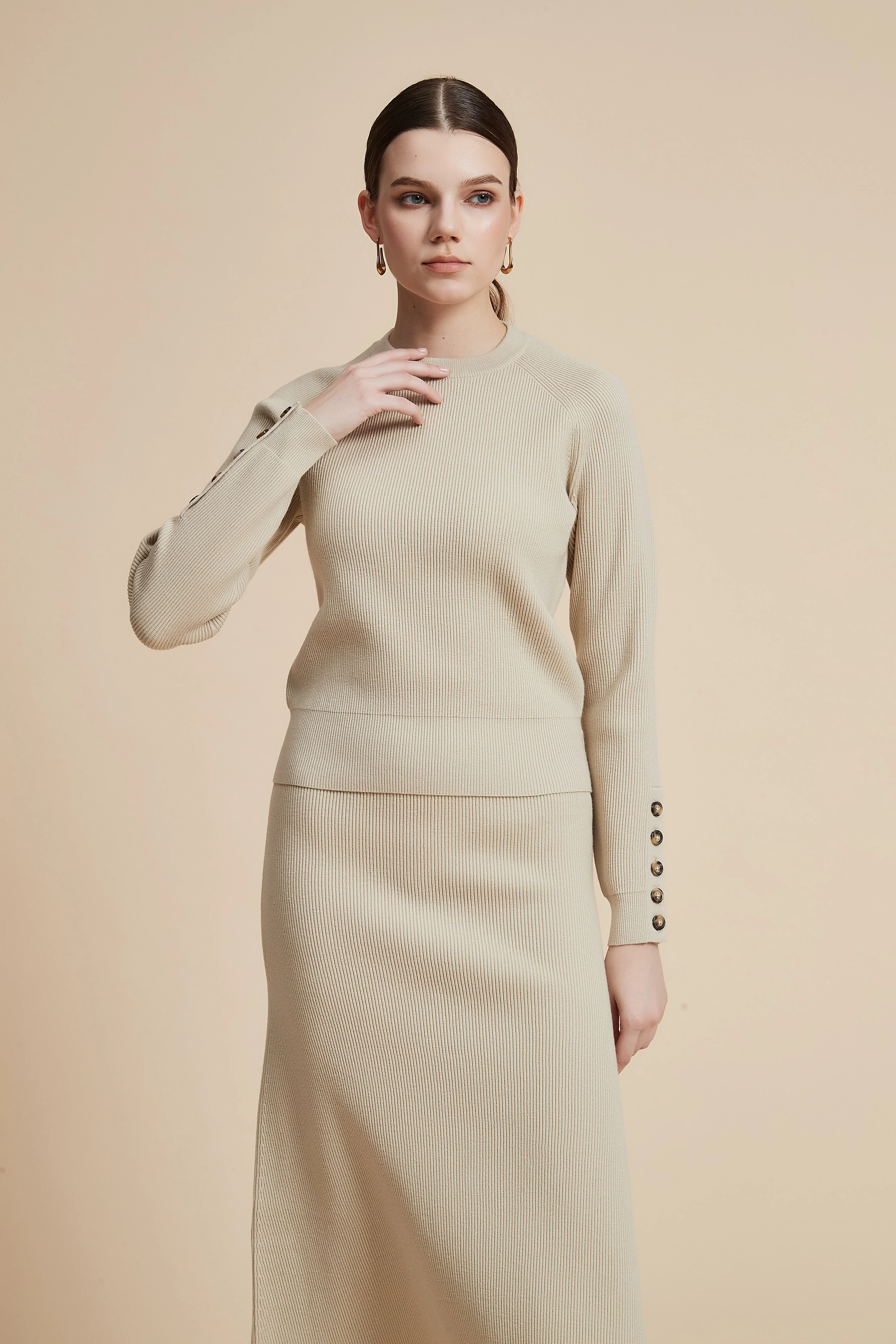 Solid Long Sleeve Cropped Sweater - Image 3
