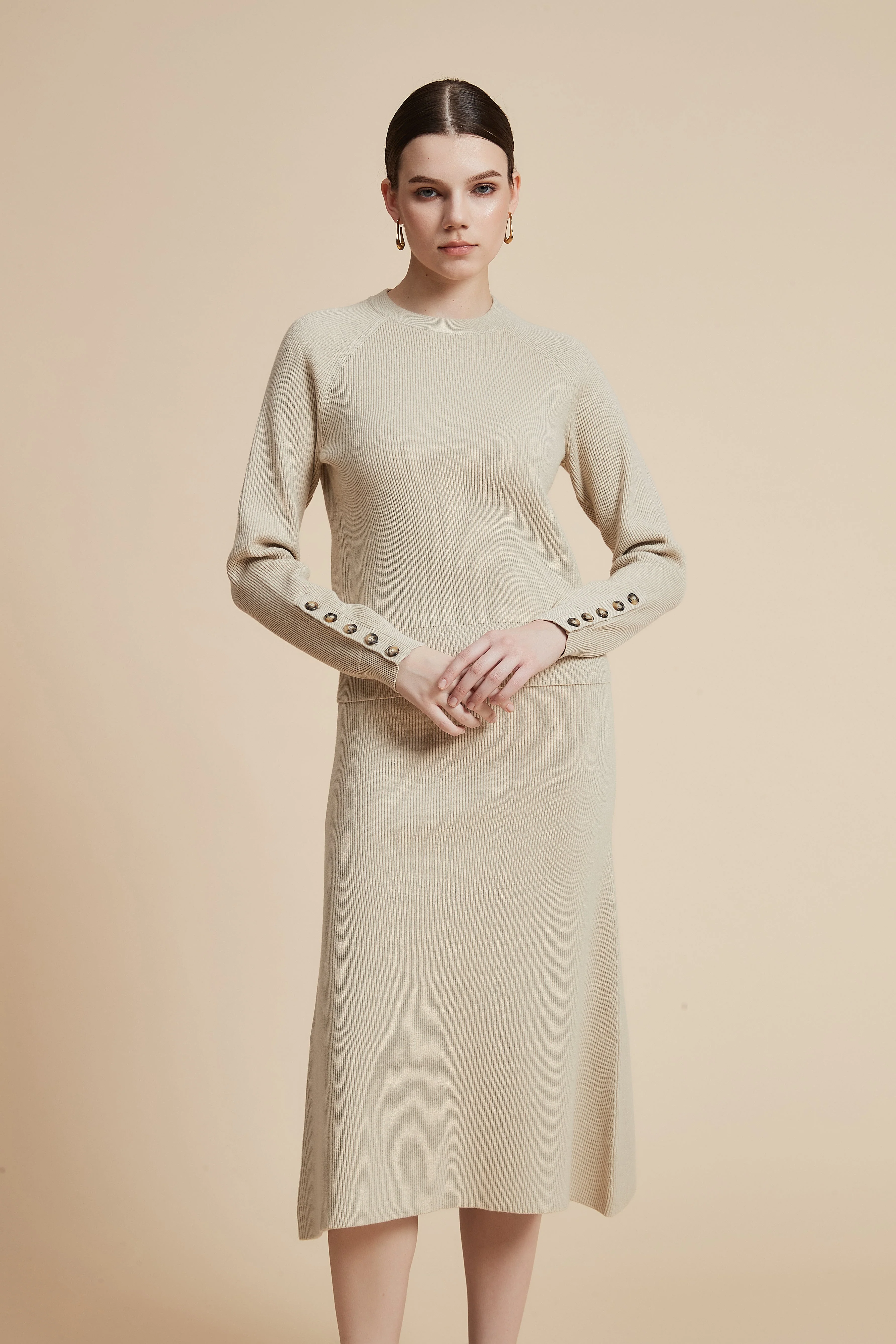 Solid Long Sleeve Cropped Sweater - Image 7