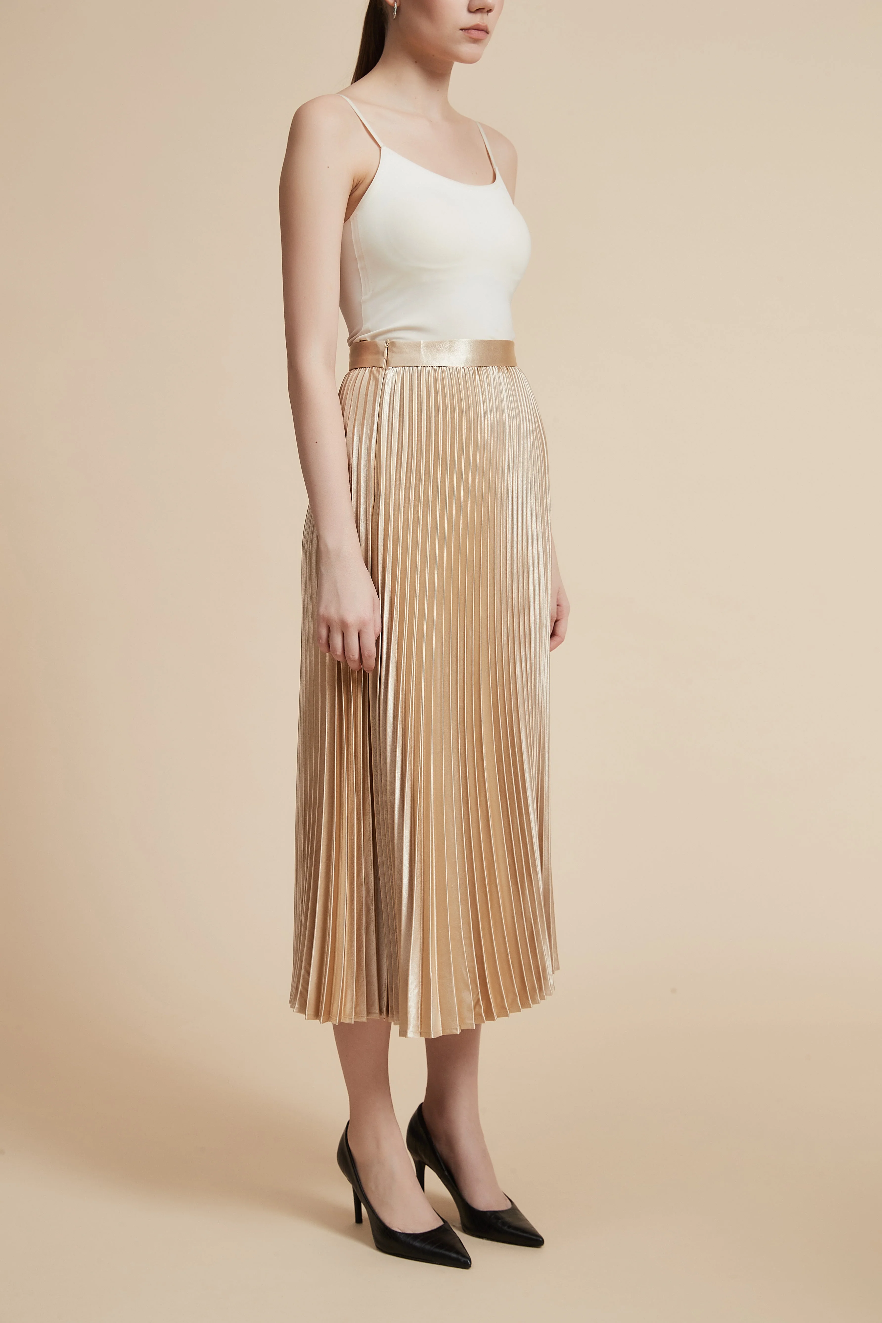 Solid Pleated Midi Skirt - Image 3