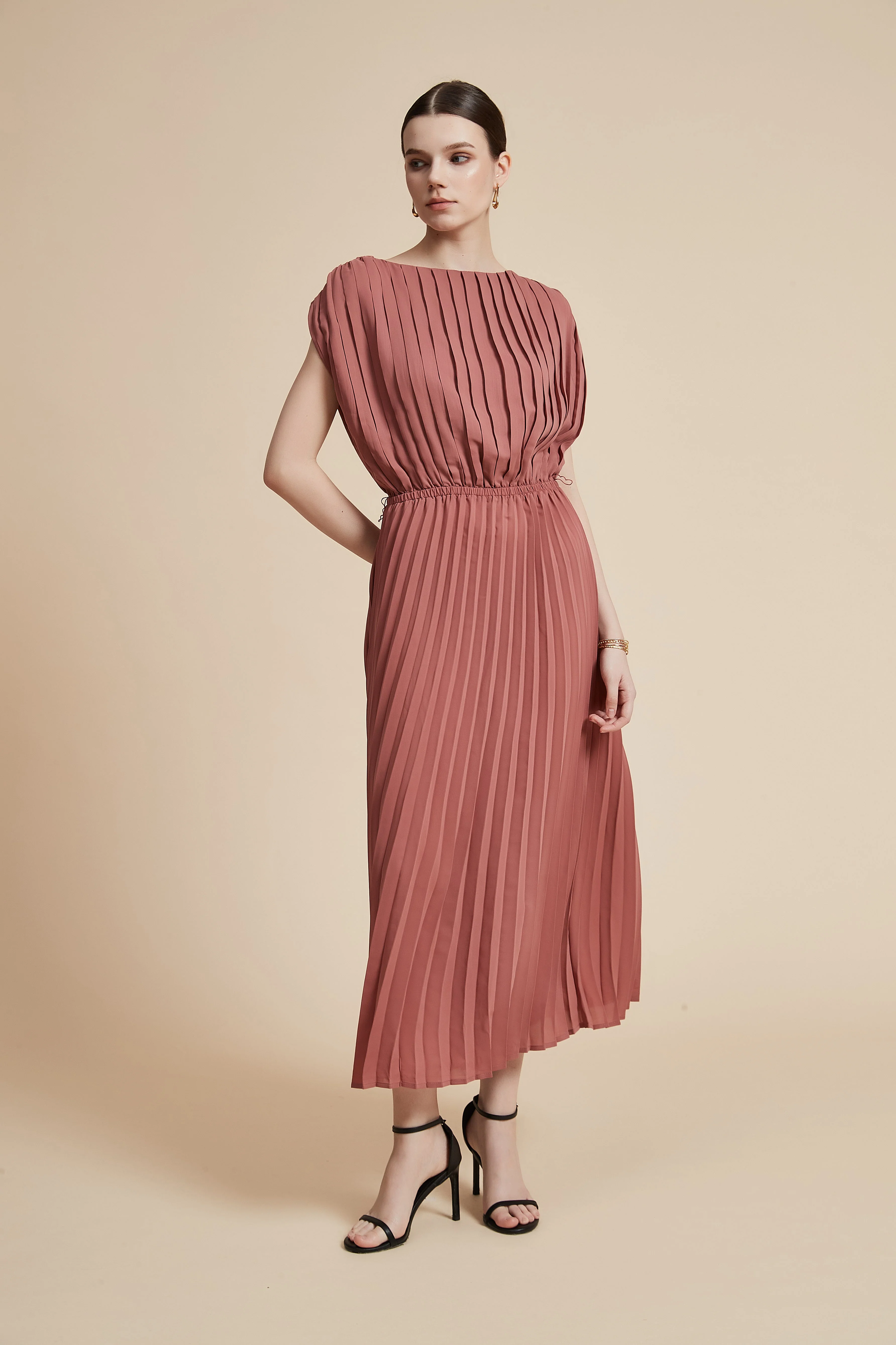 Plain Pleated Sleeveless Midi Dress - Image 3