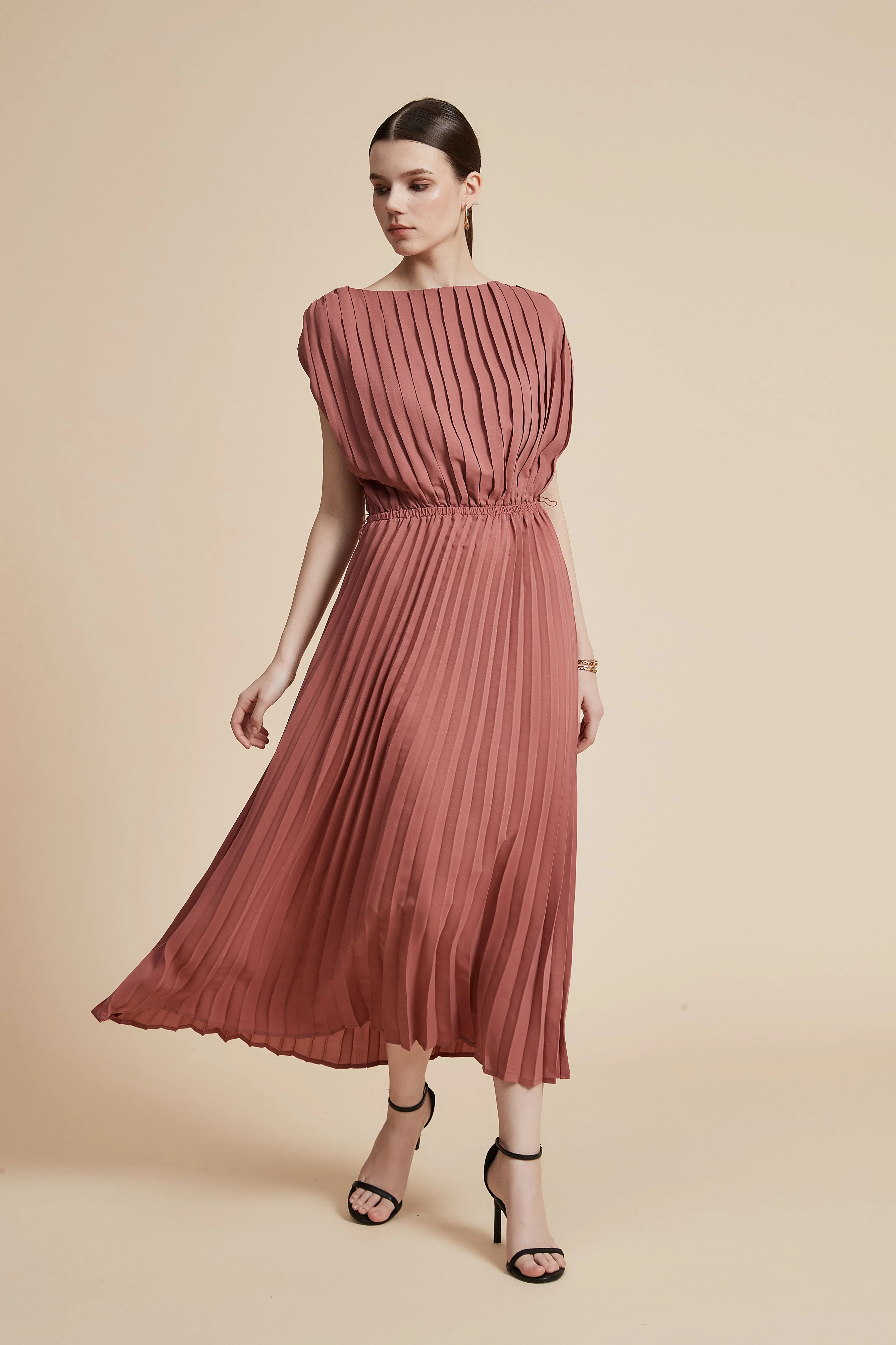 Plain Pleated Sleeveless Midi Dress - Image 5