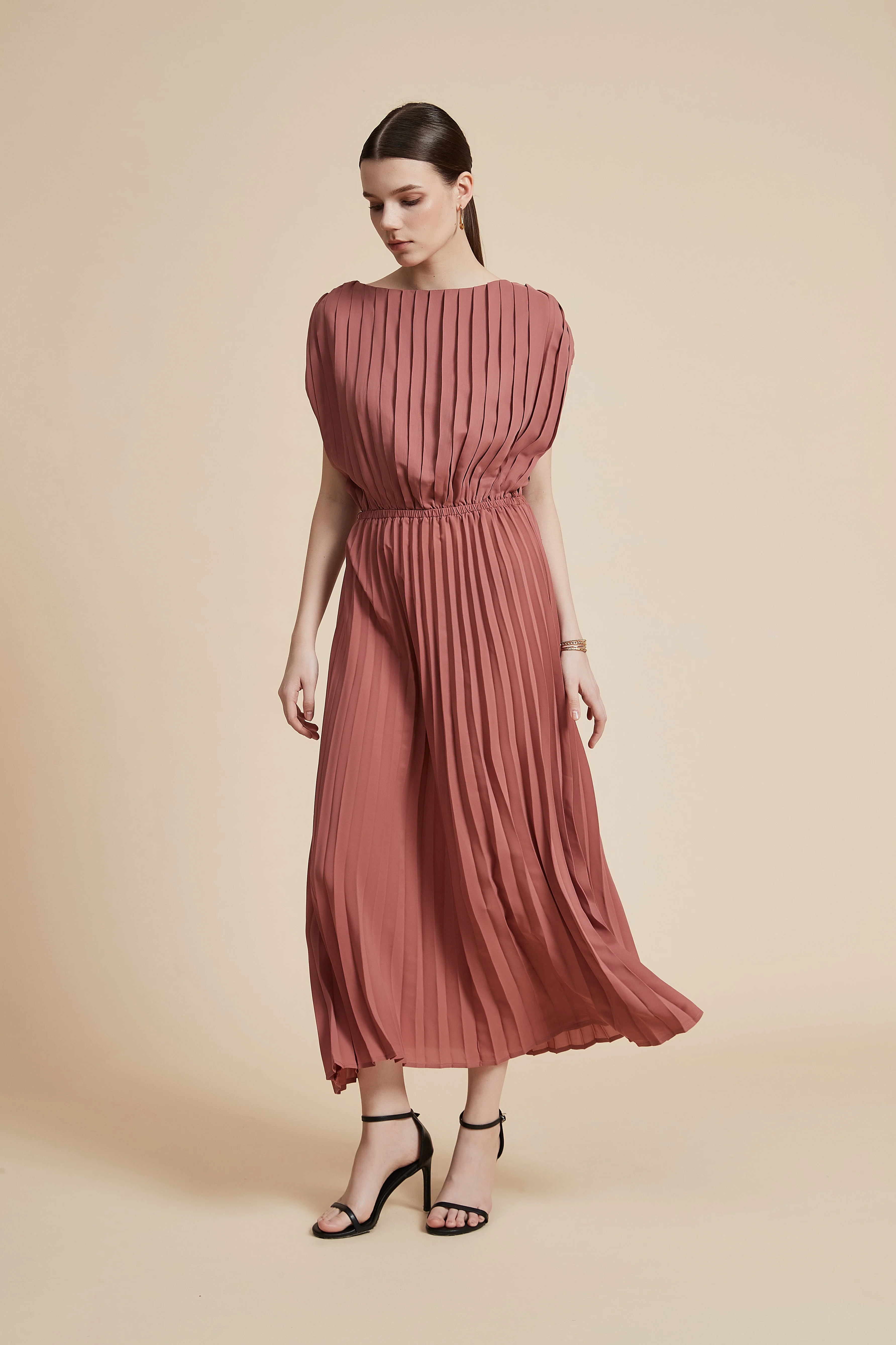 Plain Pleated Sleeveless Midi Dress - Image 6