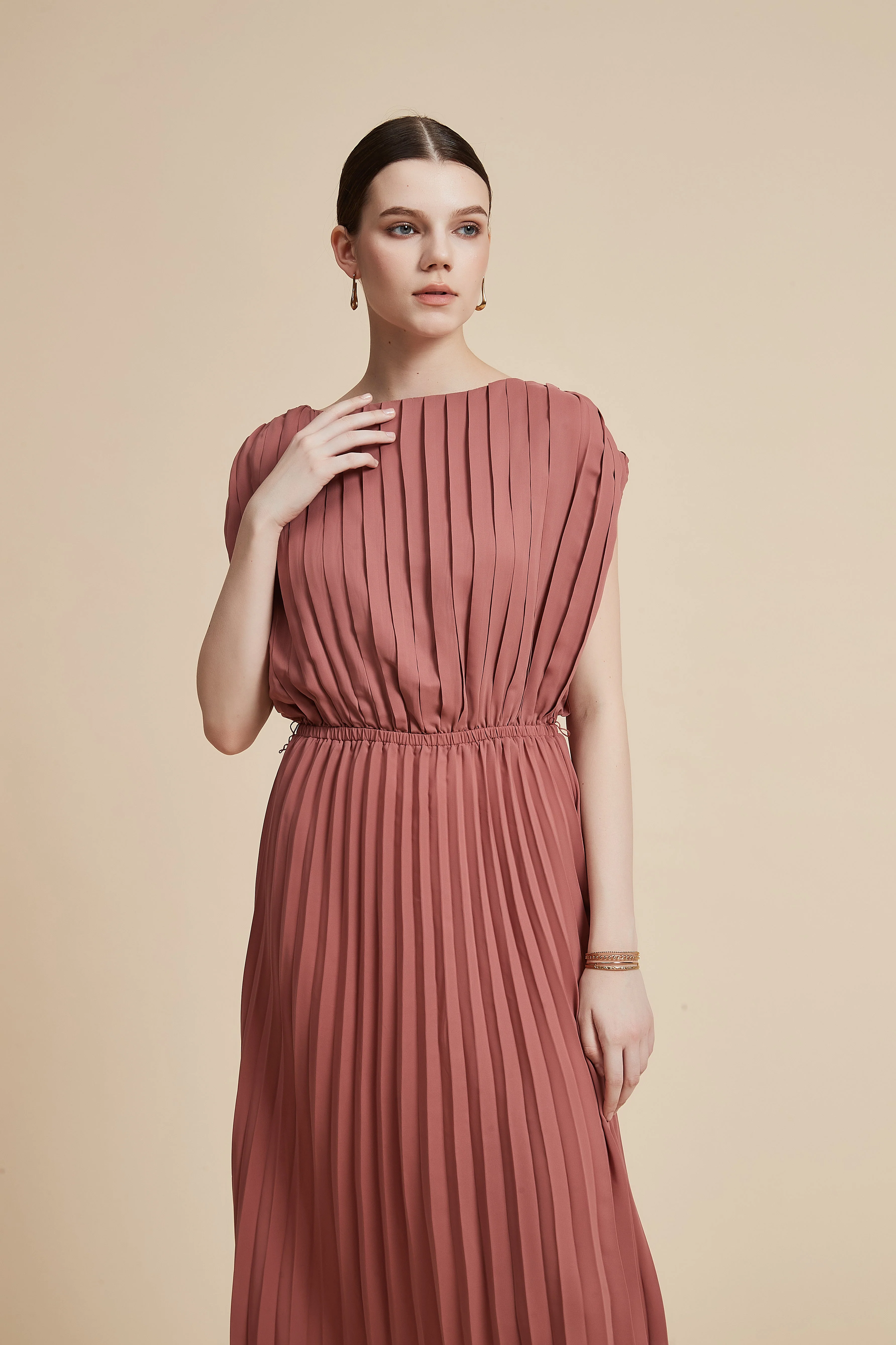 Plain Pleated Sleeveless Midi Dress - Image 7
