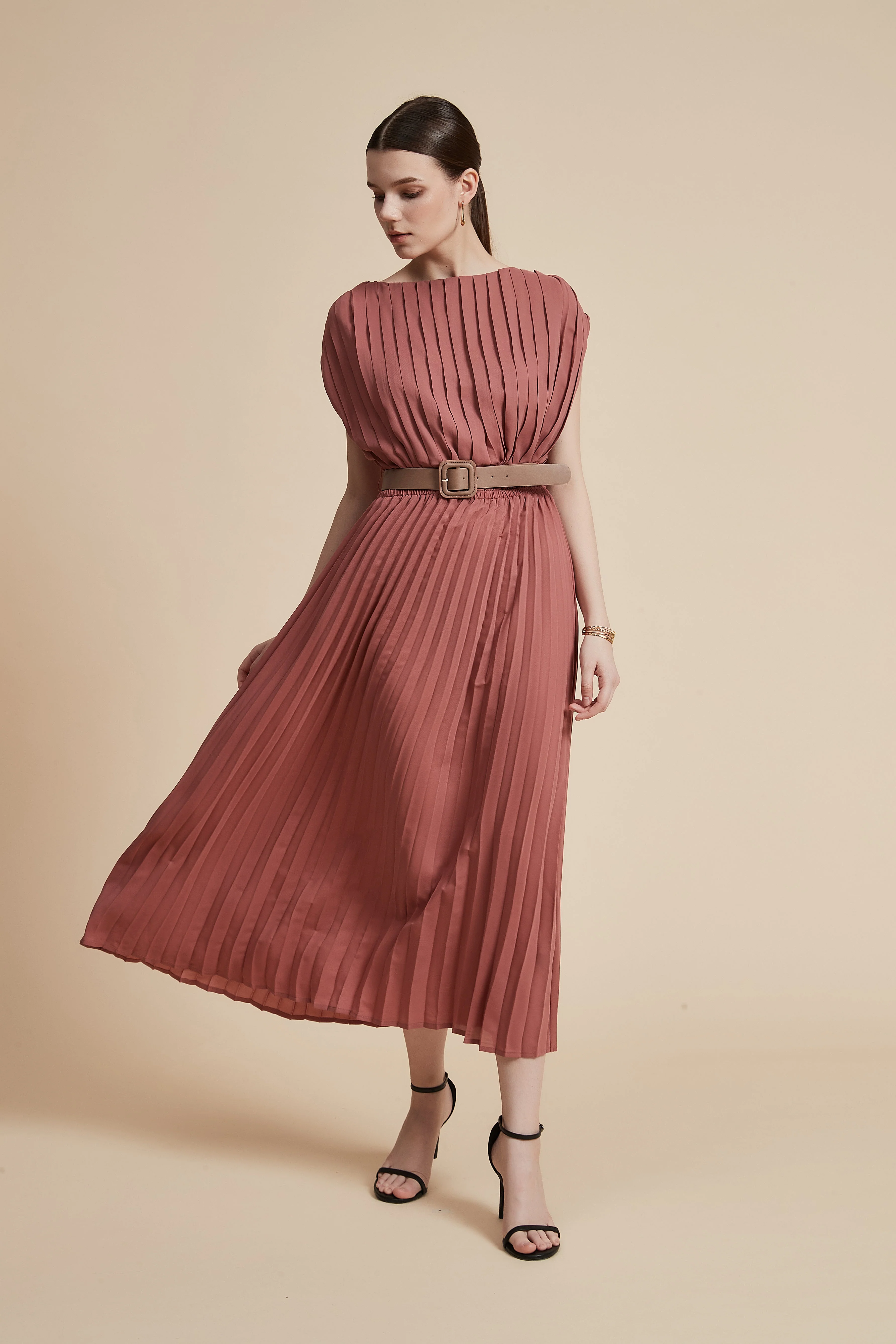 Plain Pleated Sleeveless Midi Dress - Image 8