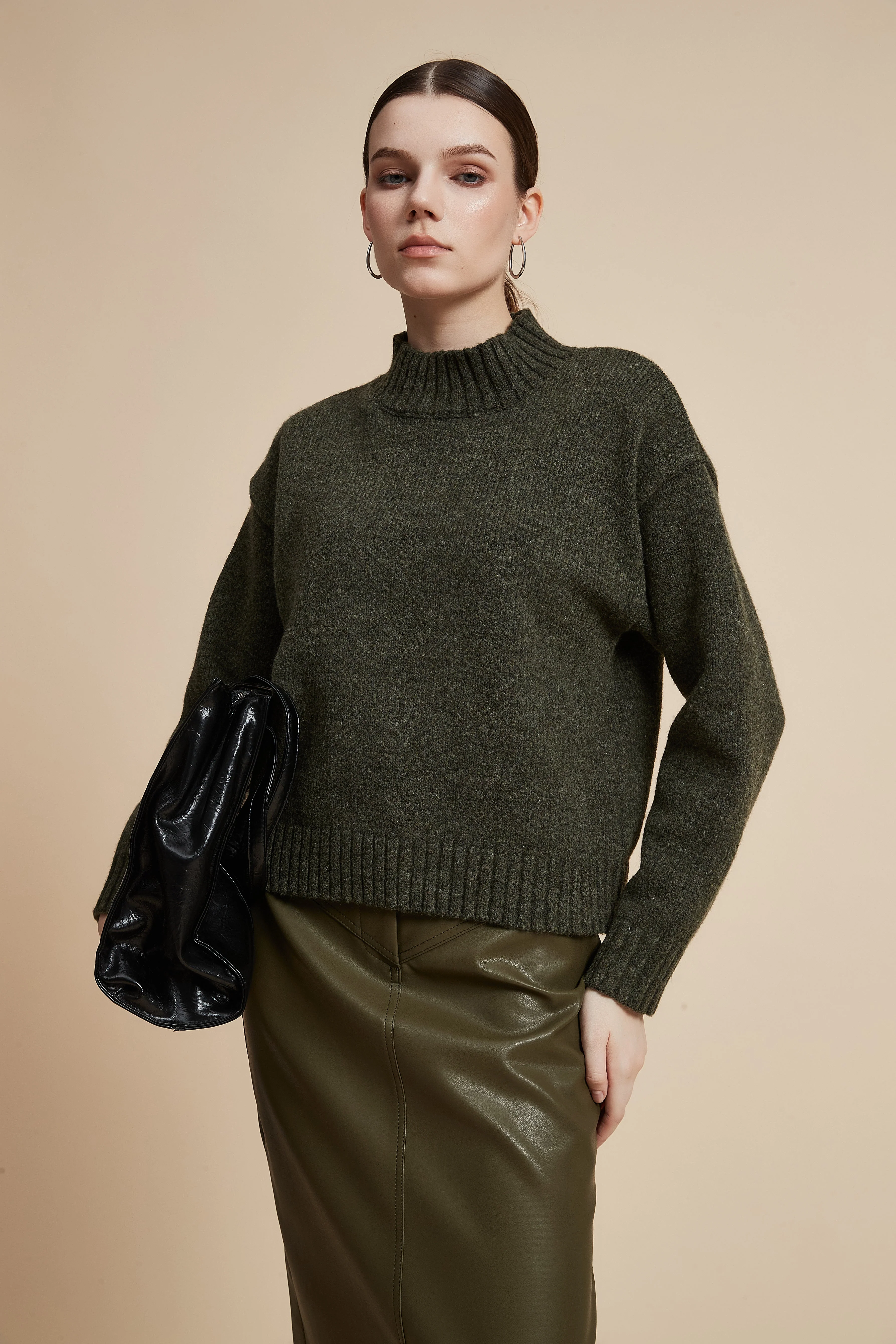 Solid Long Sleeve Waist-Length Sweater - Image 3