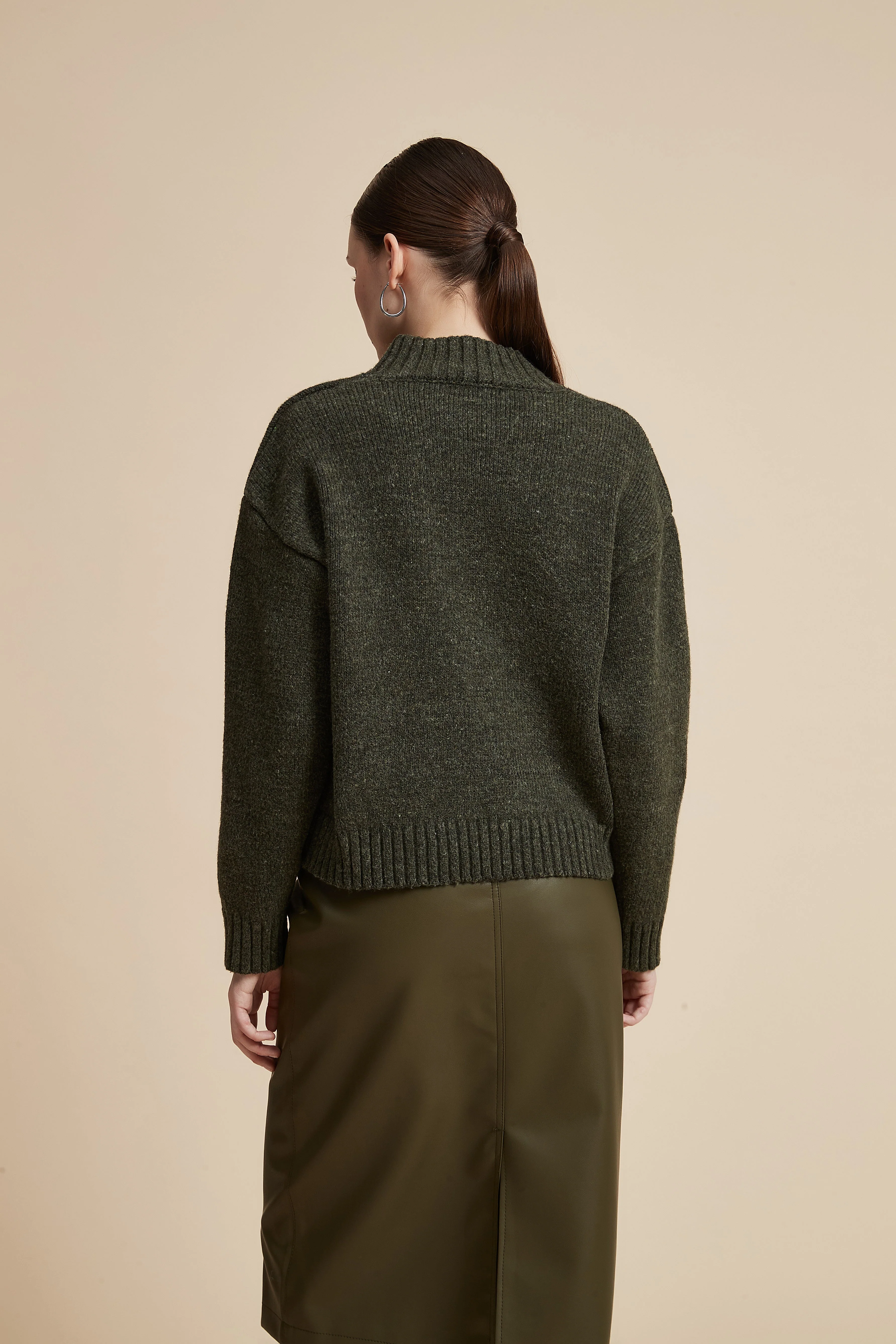 Solid Long Sleeve Waist-Length Sweater - Image 8